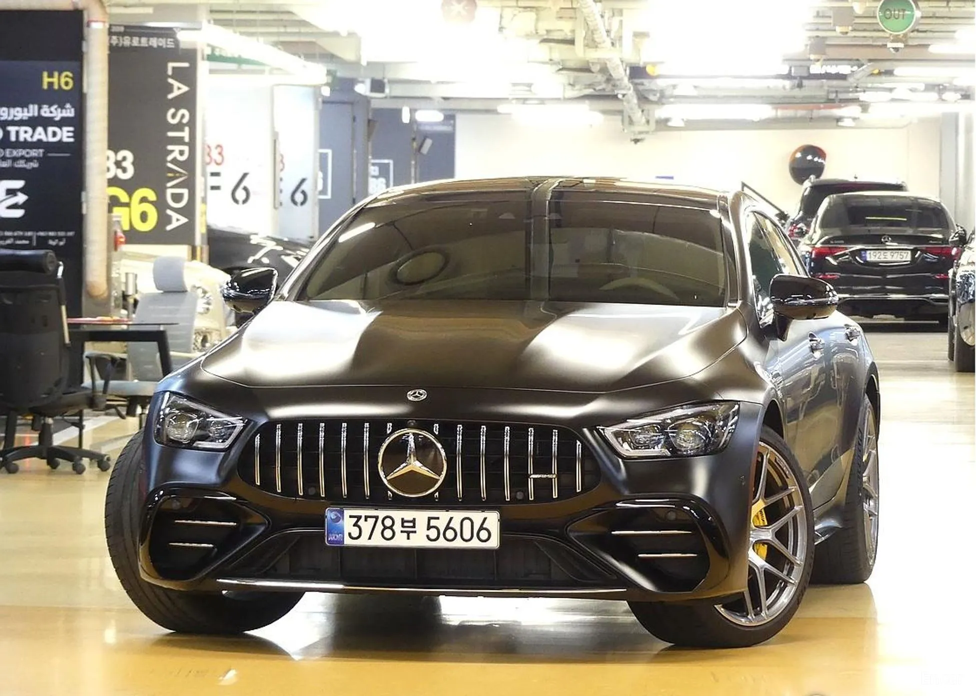 Mercedes Benz AMG GT превью 3