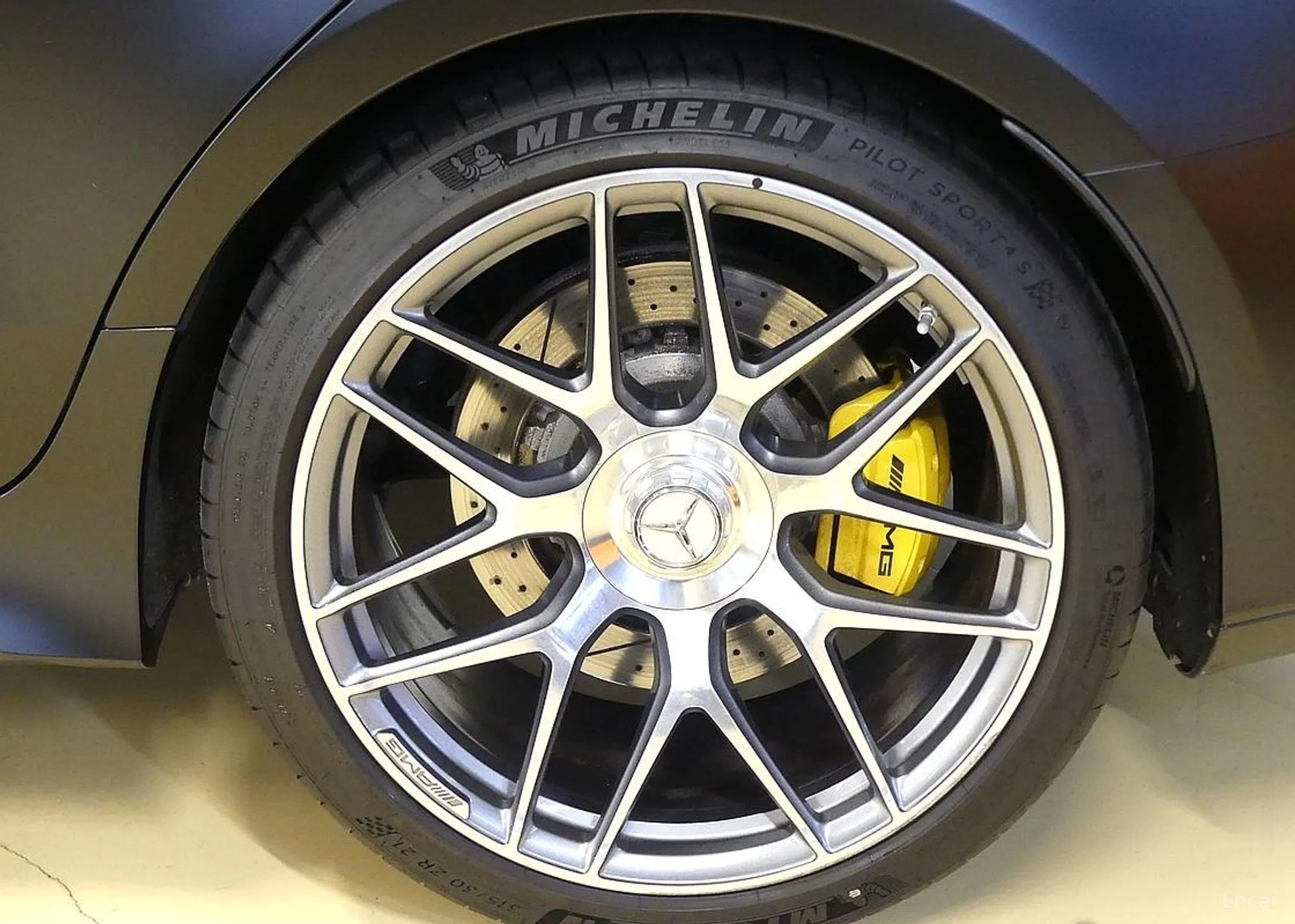 Mercedes Benz AMG GT превью 5