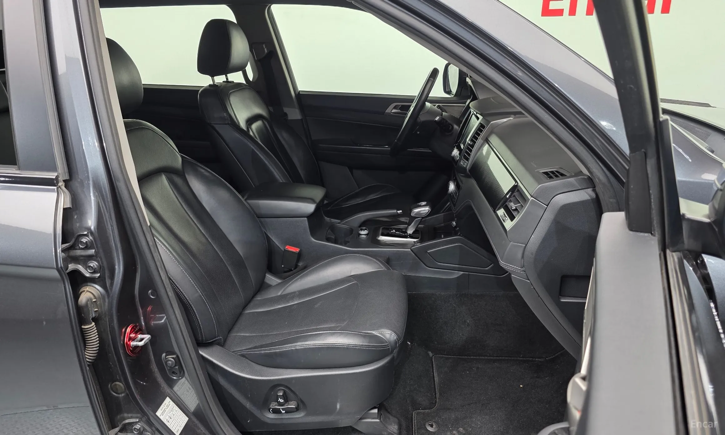 KG Mobility (SsangYong) Rexton Sports превью 11