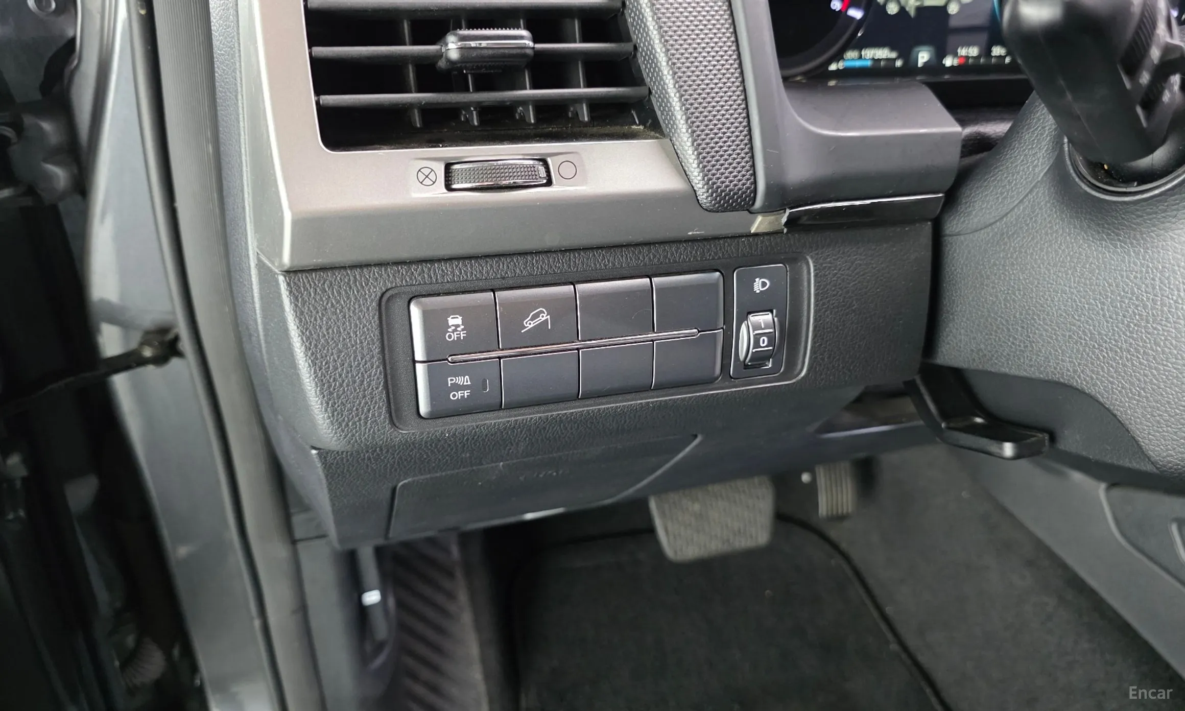 KG Mobility (SsangYong) Rexton Sports превью 16