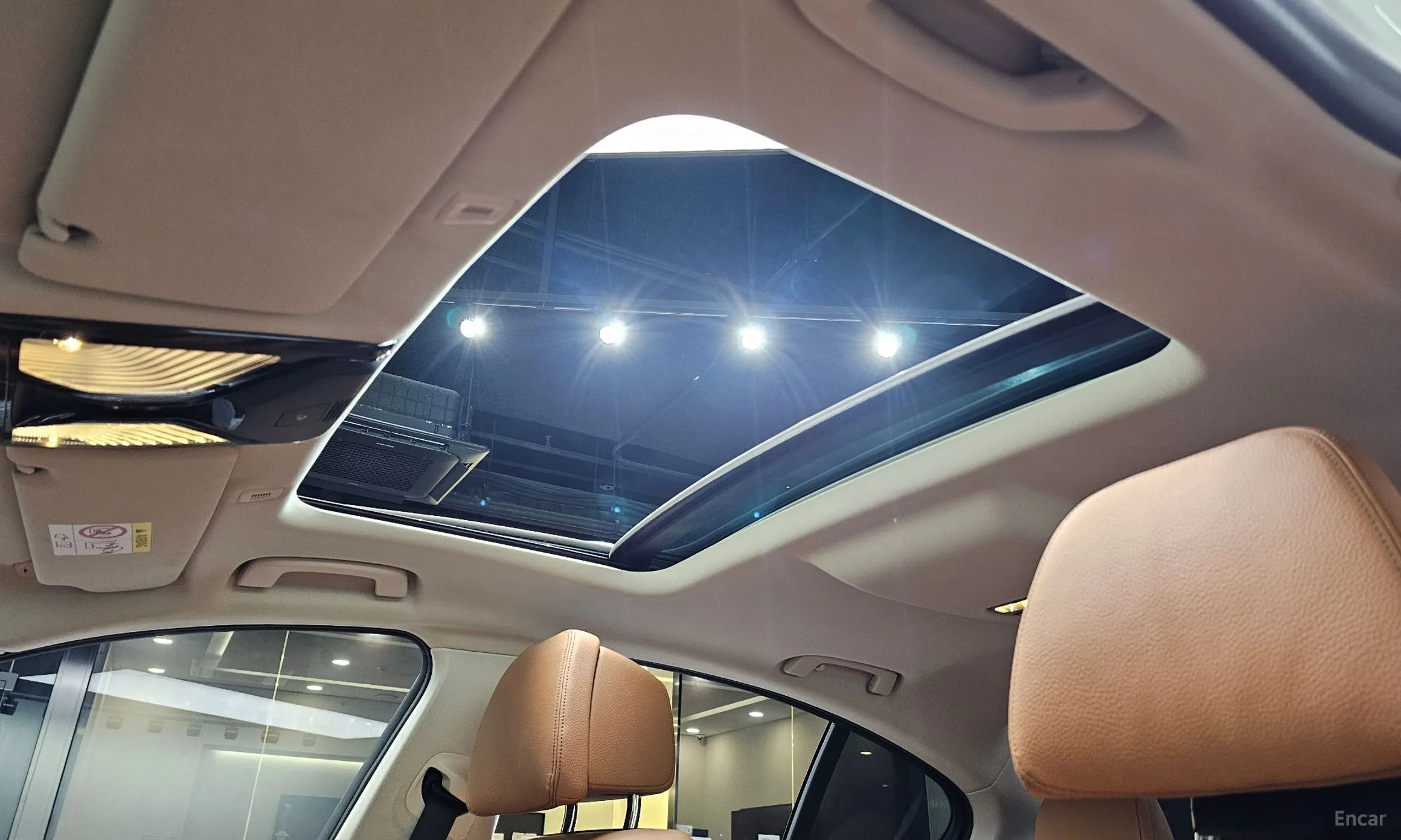 BMW 5 Series (G30) превью 16