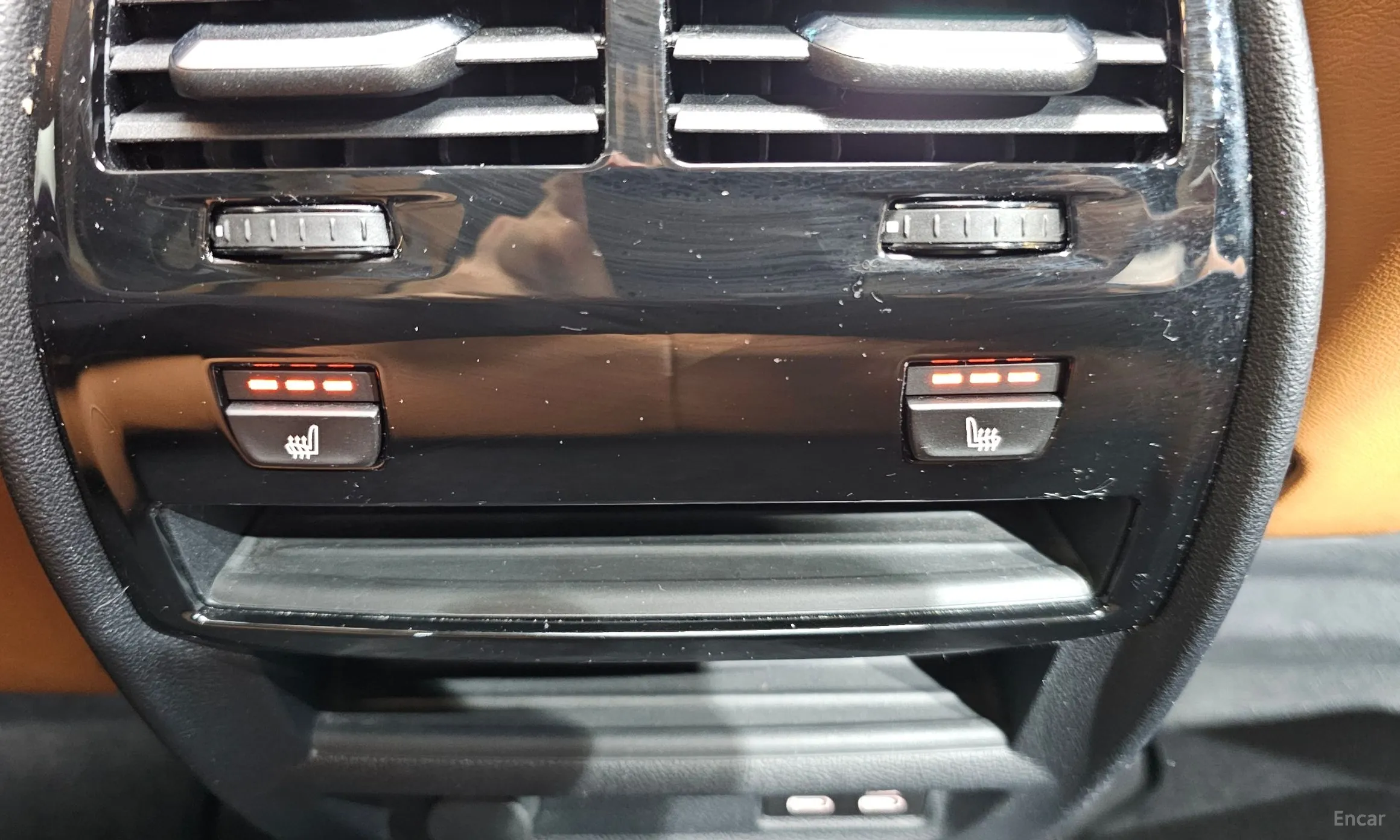 BMW 5 Series (G30) превью 19