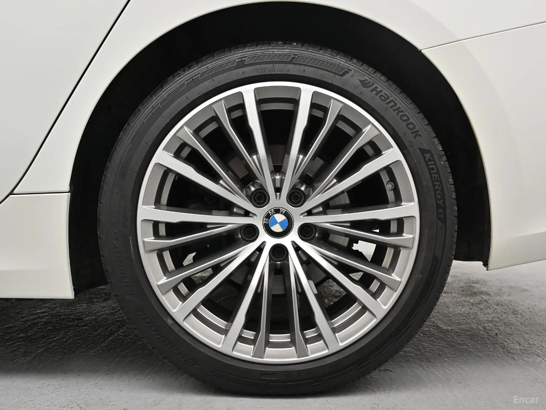 BMW 3 Series (G20) превью 5
