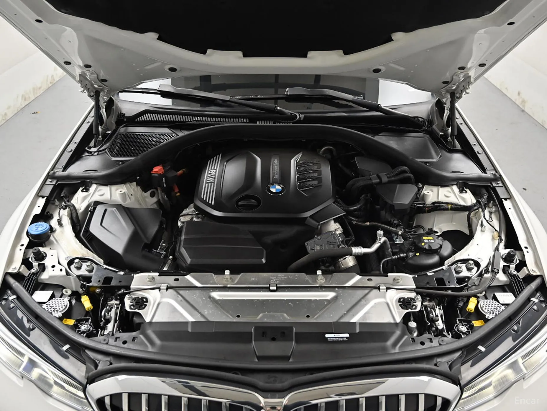 BMW 3 Series (G20) превью 8