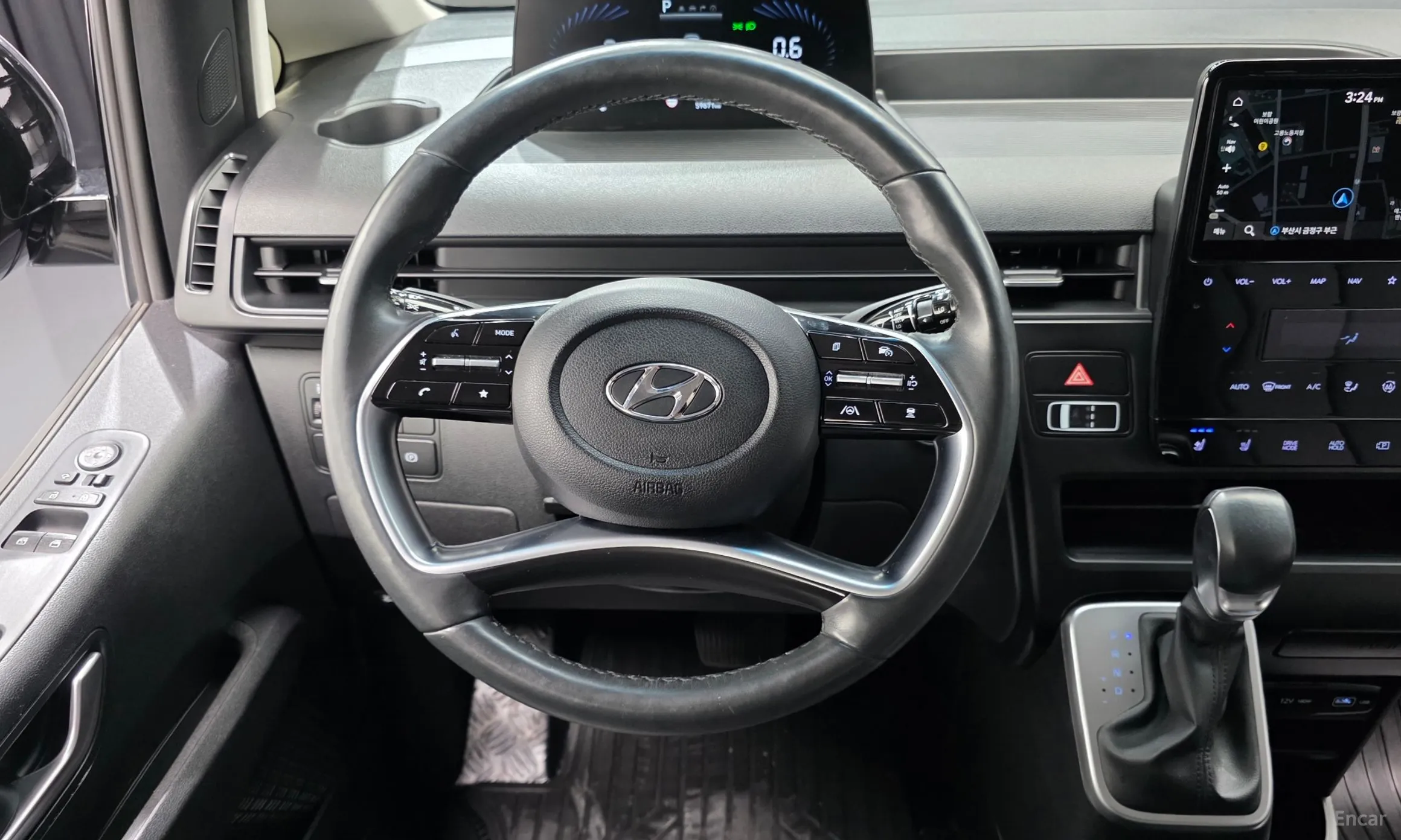 Hyundai Staria превью 13