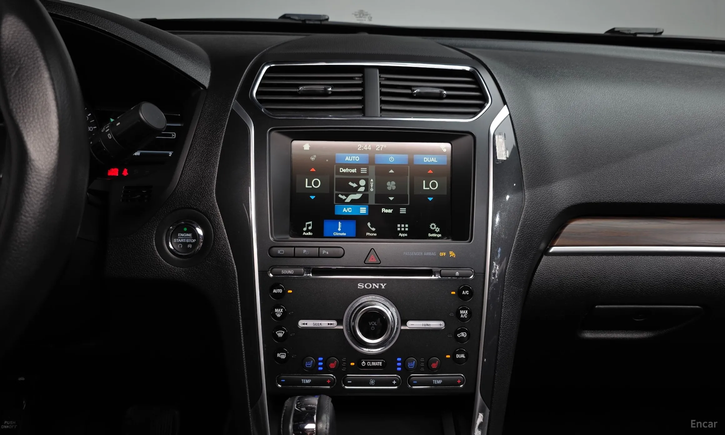 Ford Explorer превью 13