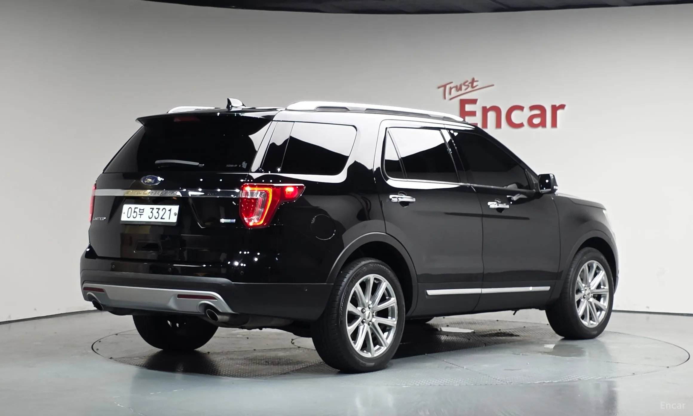 Ford Explorer превью 2