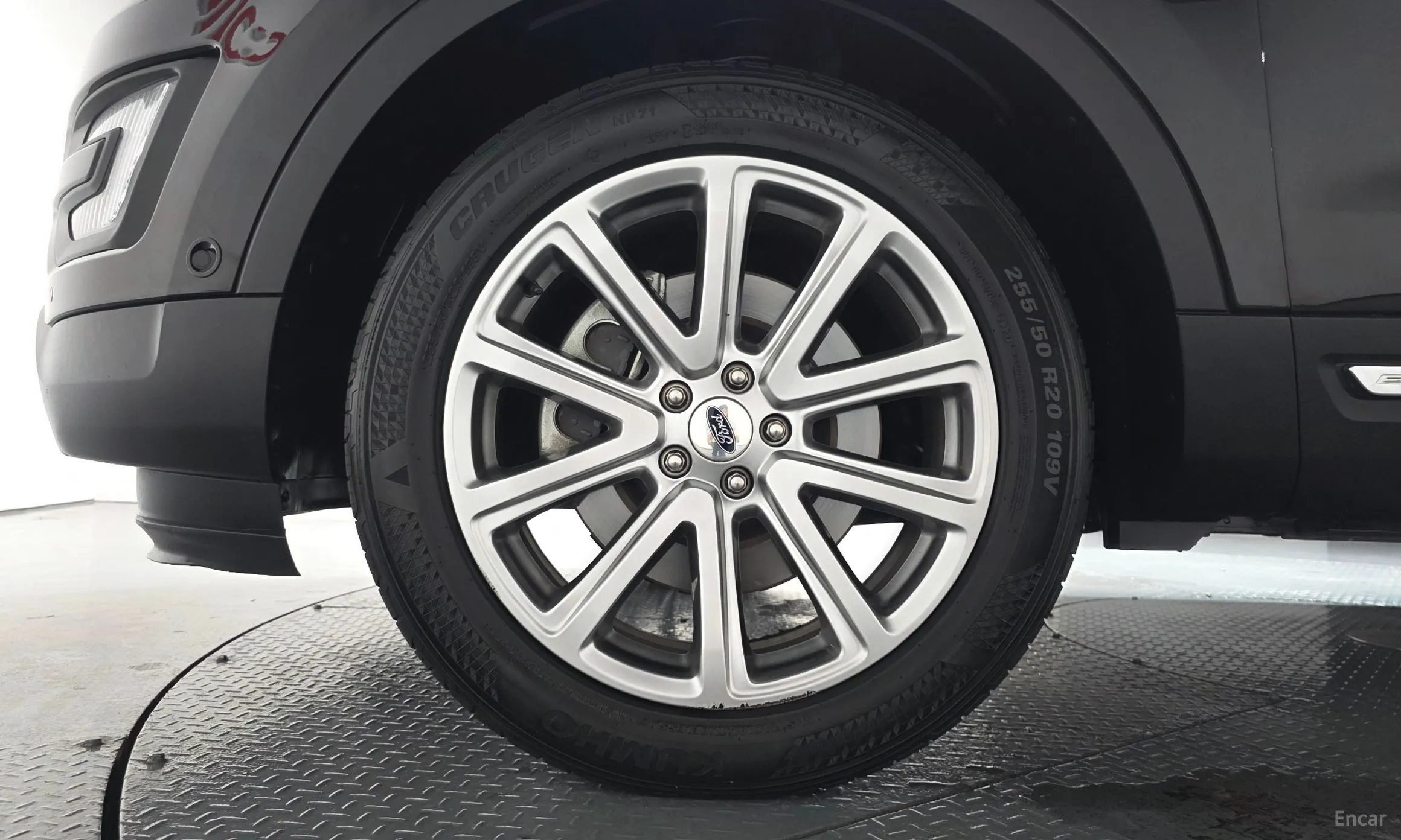 Ford Explorer превью 5
