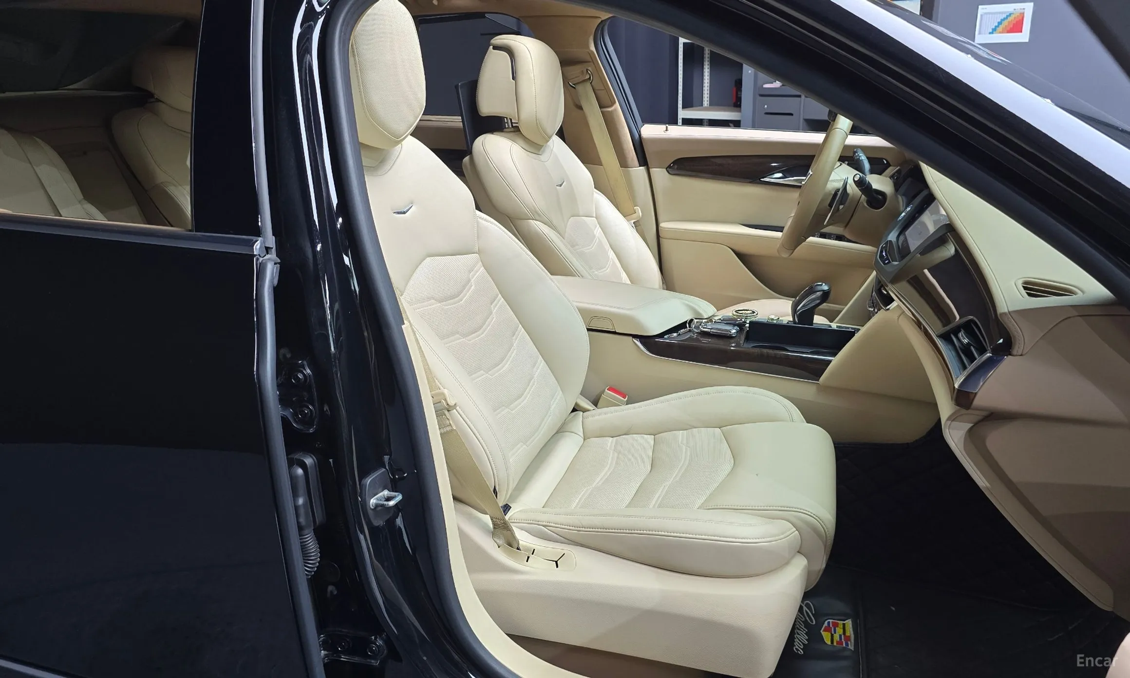 Cadillac CT6 превью 12
