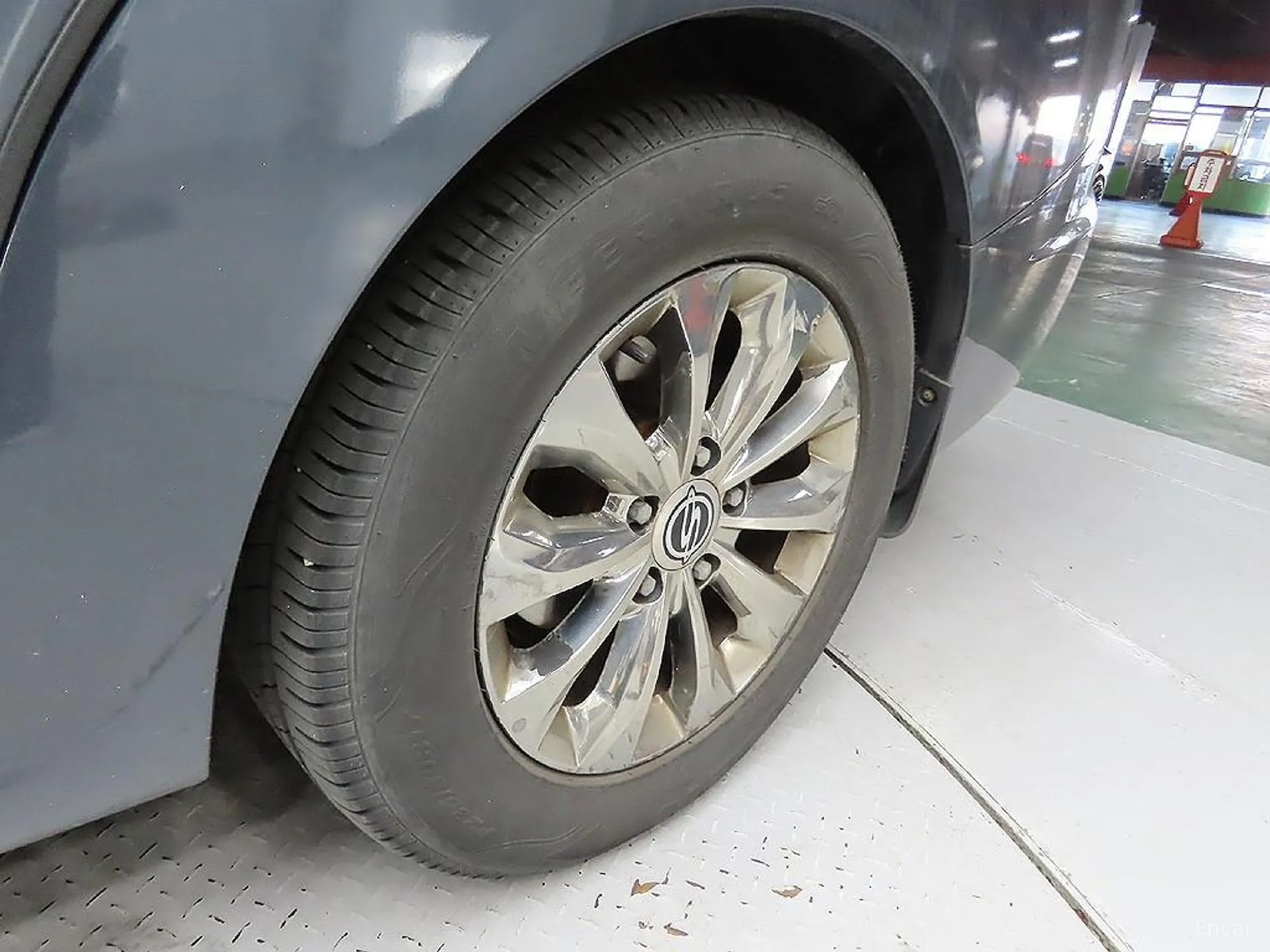 KG Mobility (SsangYong) Korando Turismo превью 5