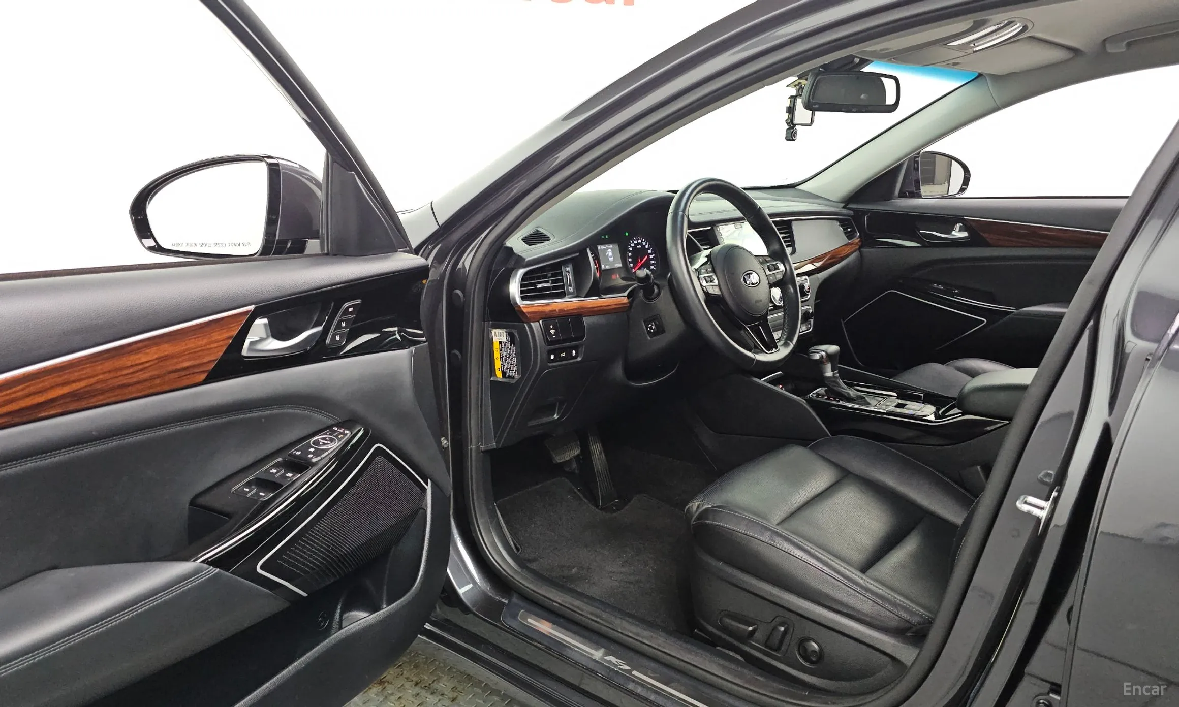 Kia K7 превью 10