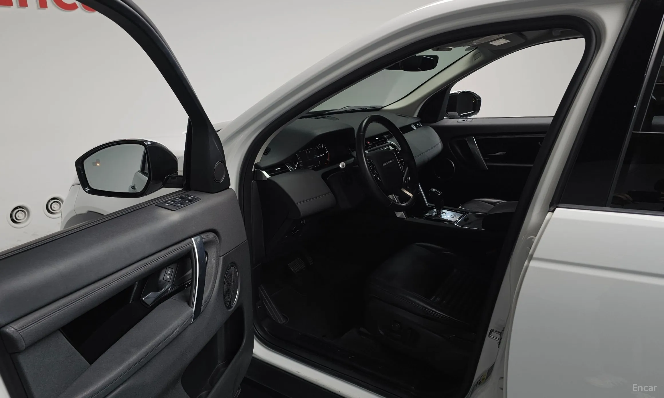 Land Rover Discovery Sports превью 10