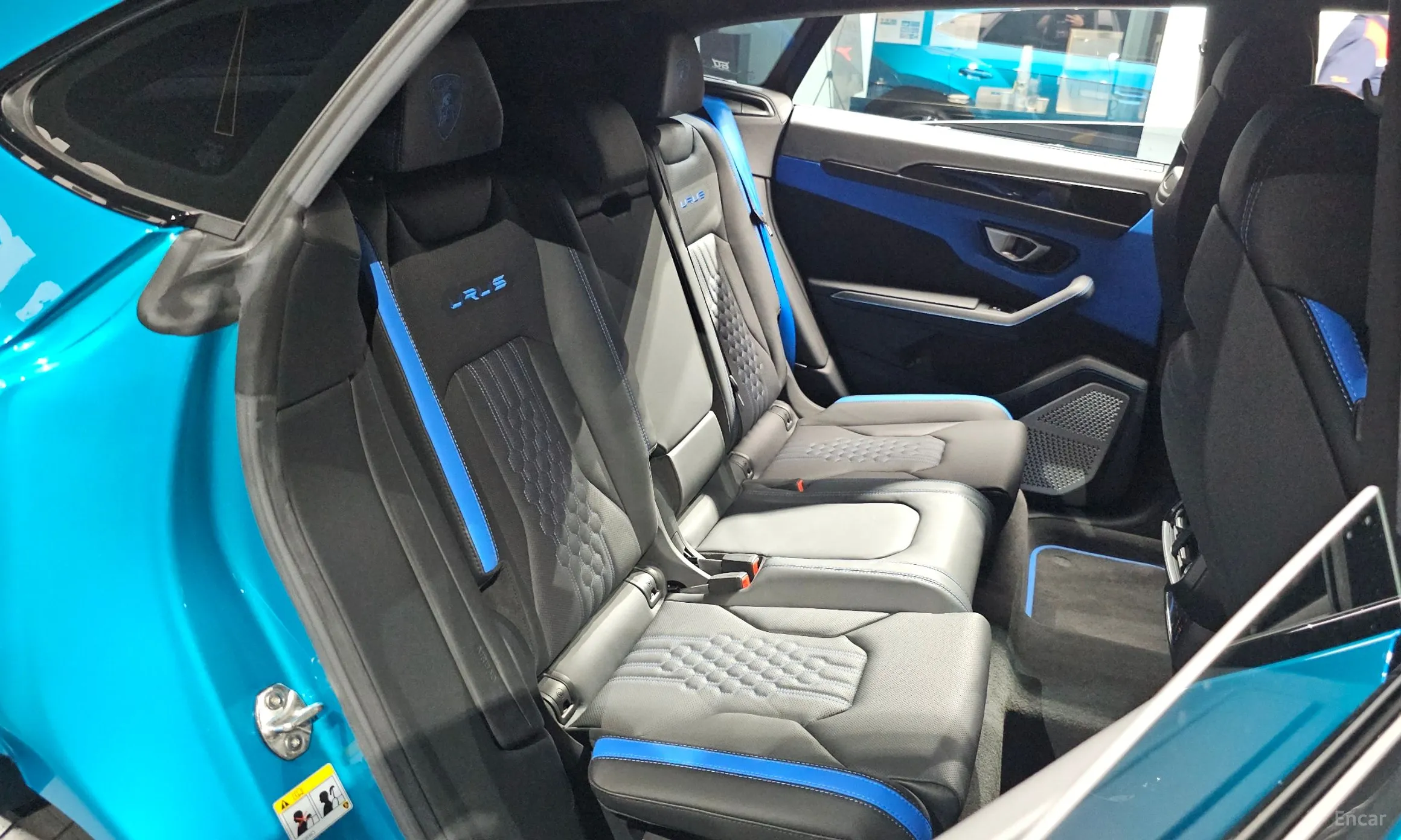 Lamborghini Urus превью 11