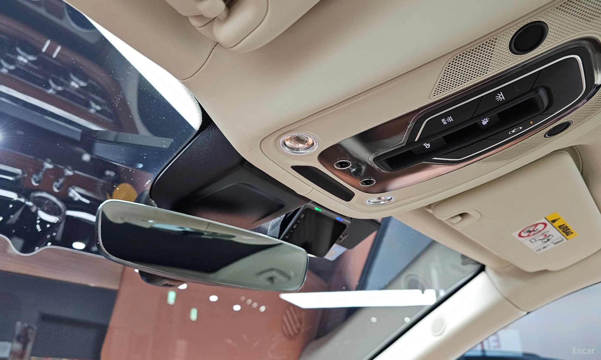 Bentley Bentayga превью 16