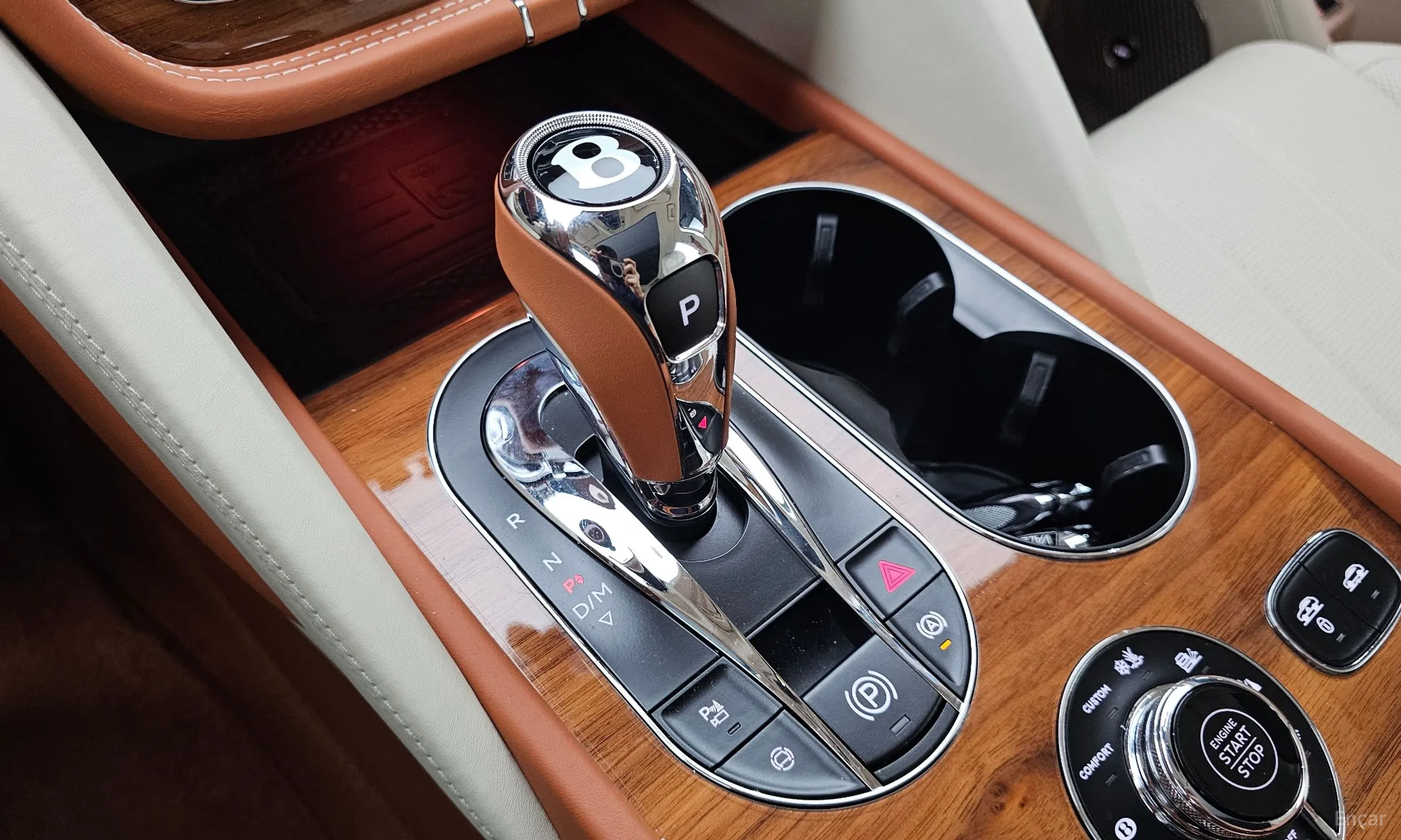 Bentley Bentayga превью 9
