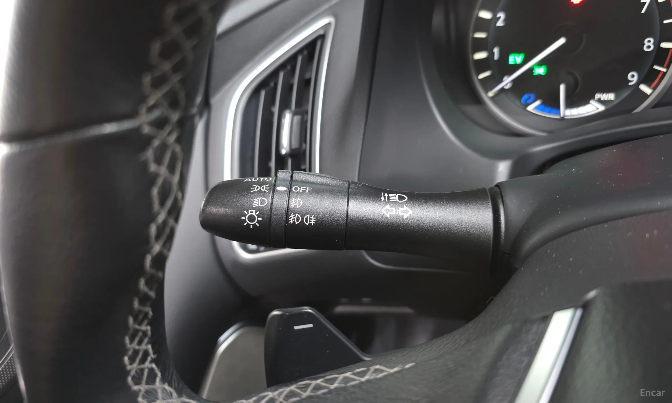Infiniti Q50 превью 16