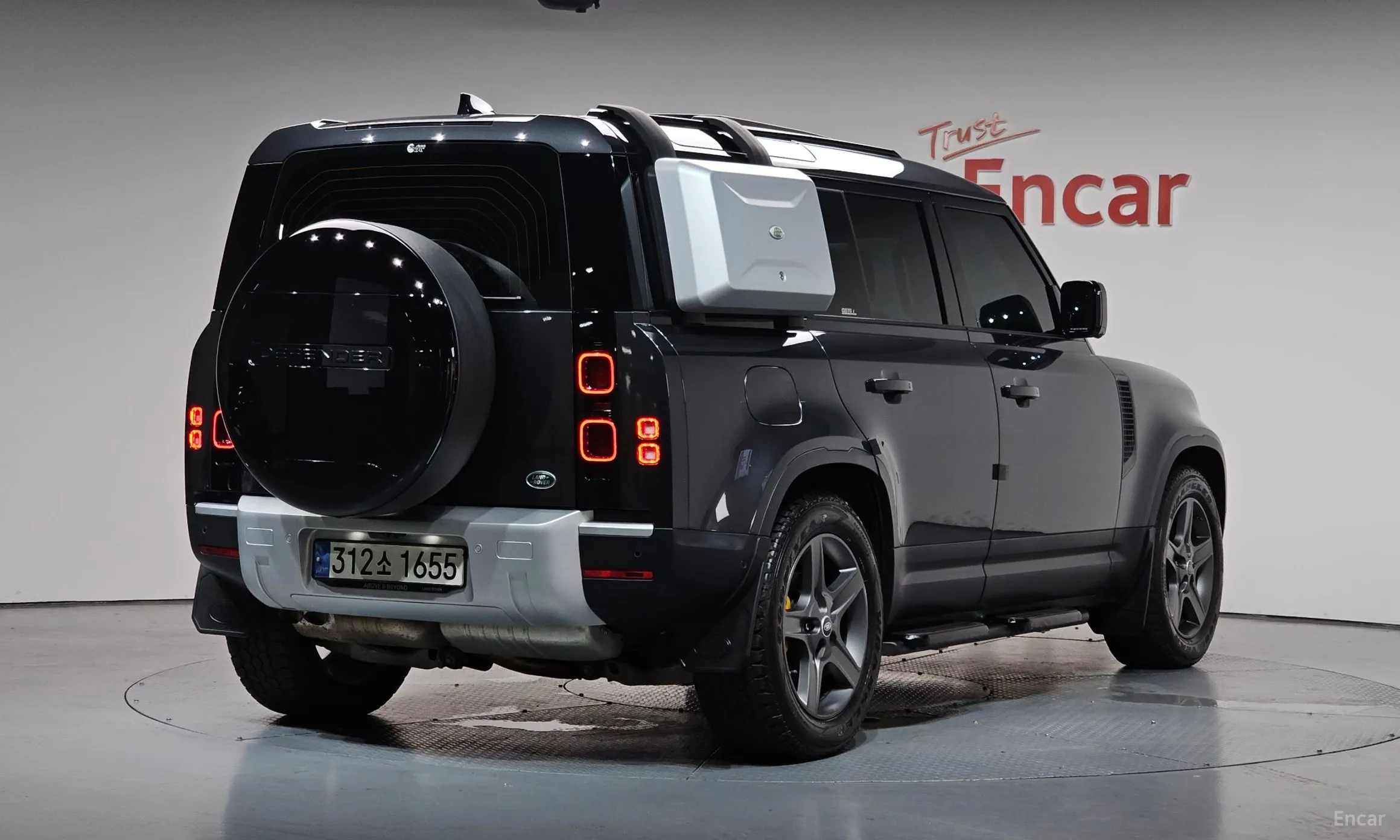 Land Rover Defender (L663)