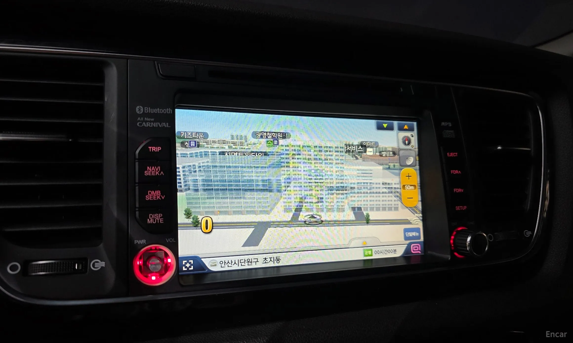 Kia Carnival превью 17