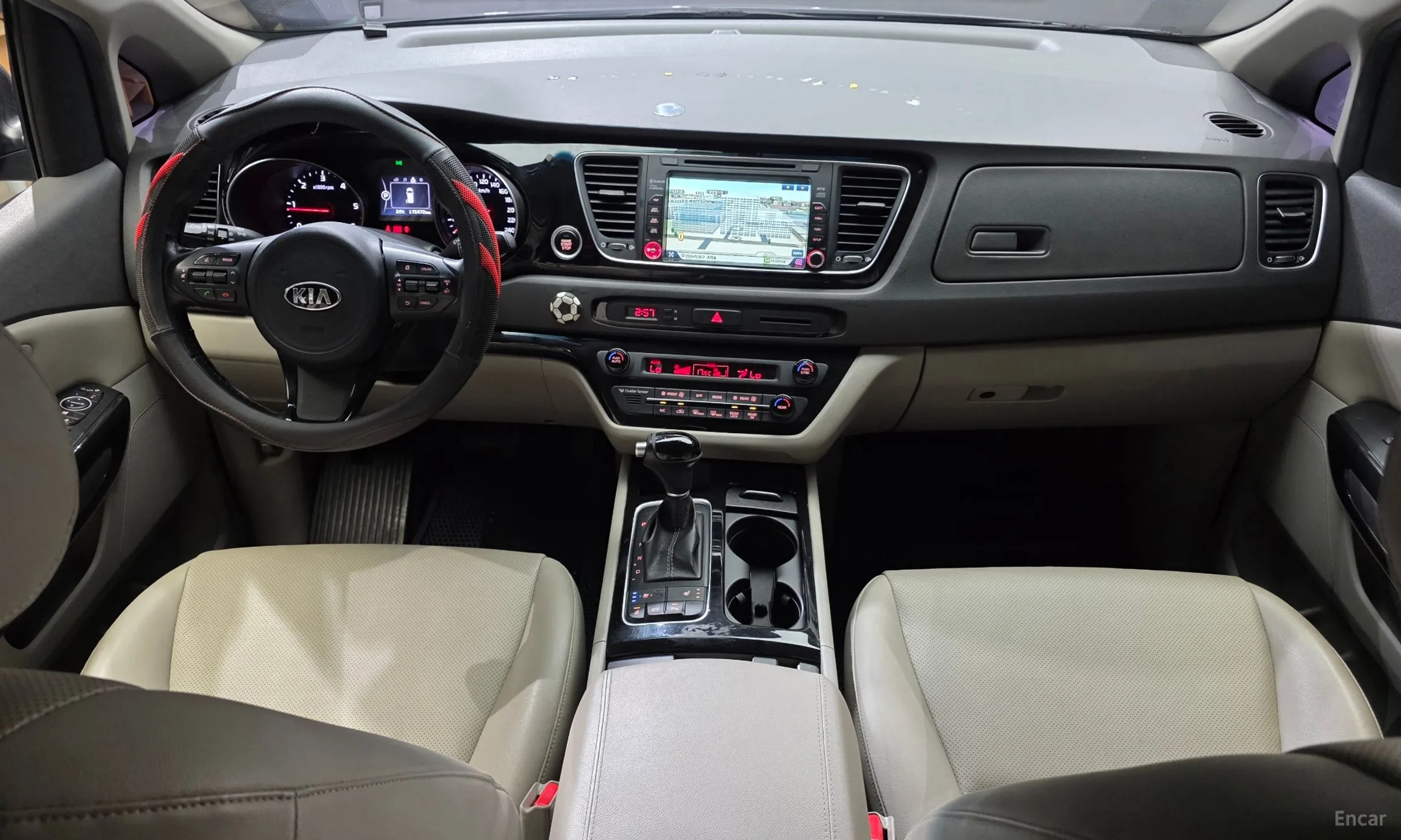 Kia Carnival превью 7