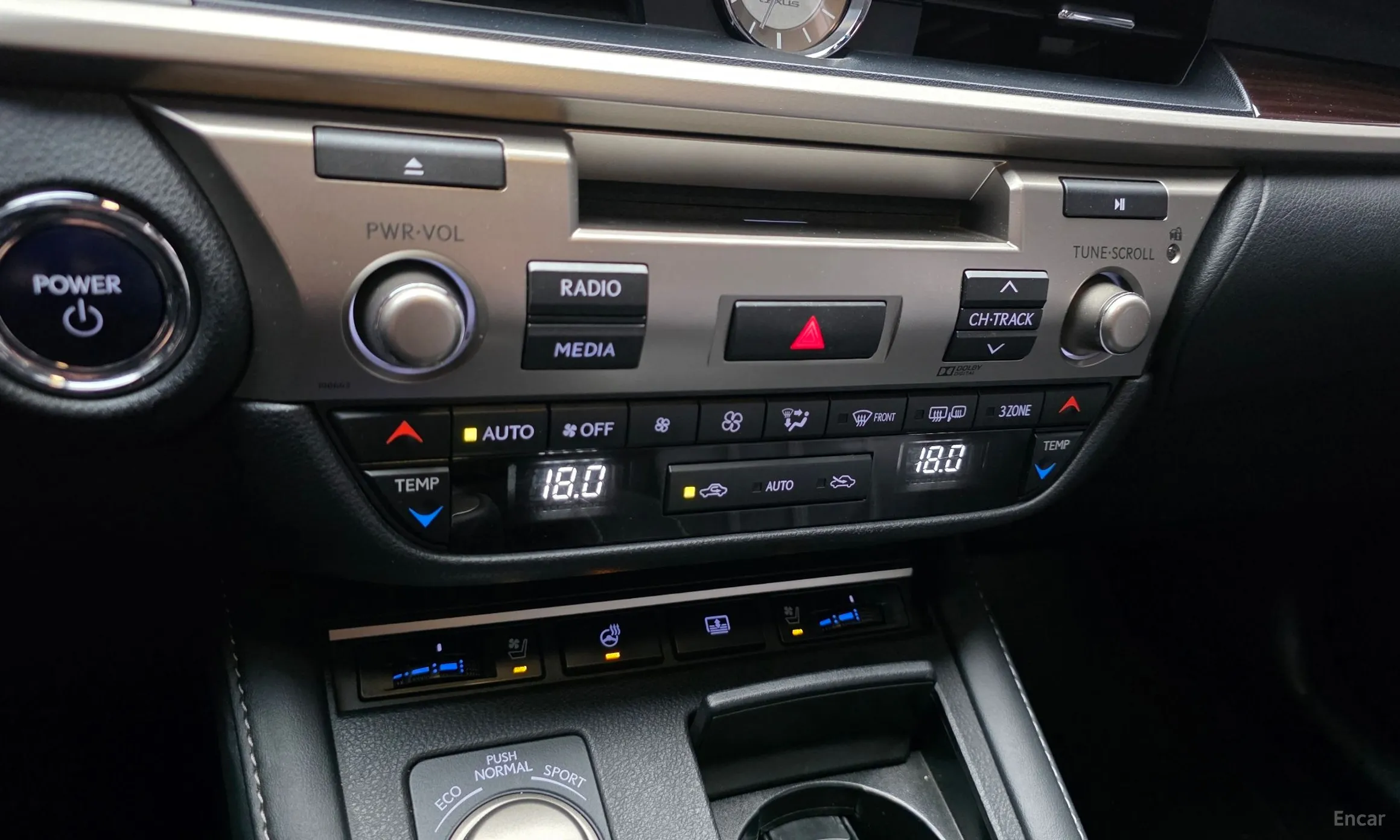 Lexus New ES300h превью 16