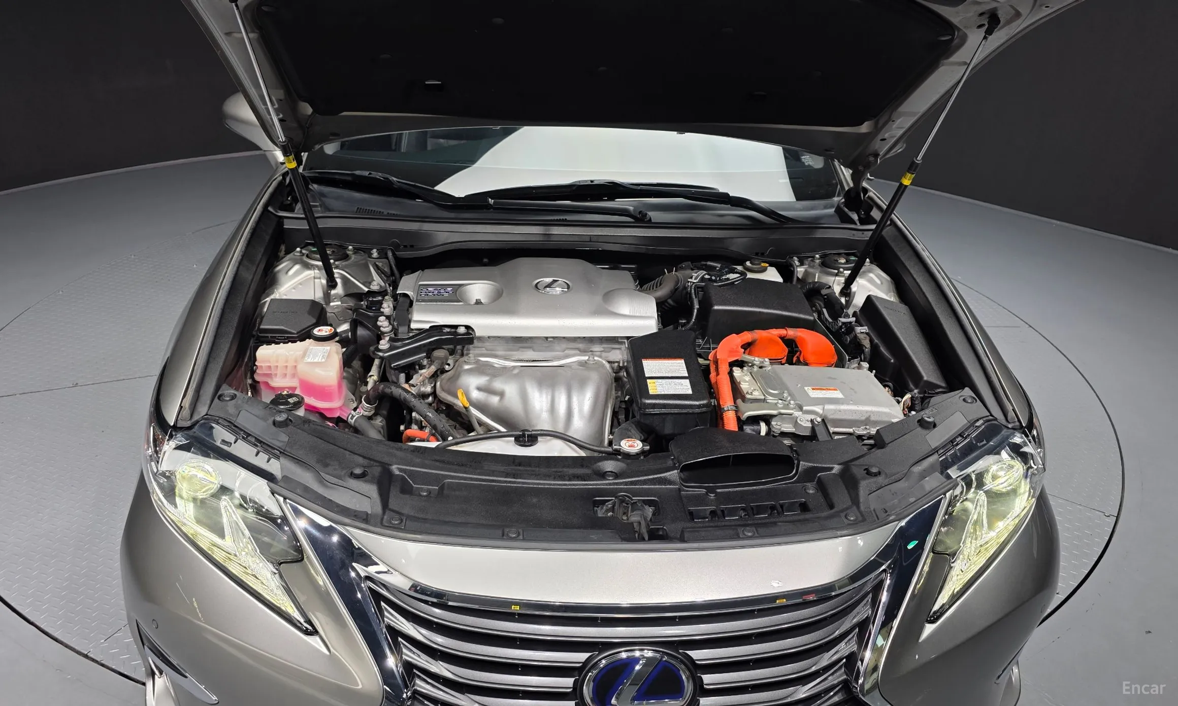 Lexus New ES300h превью 6