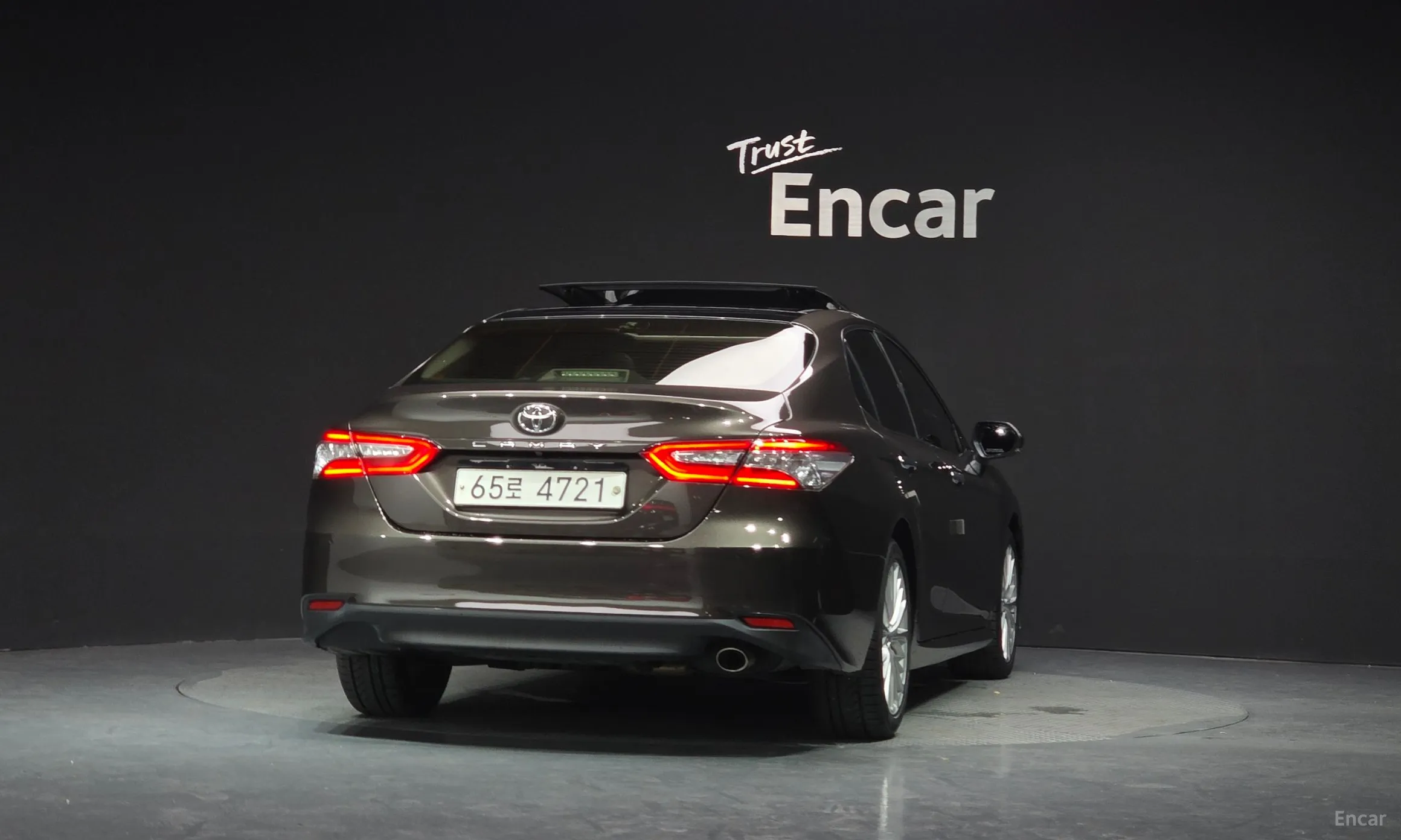Toyota Camry (XV70) превью 4