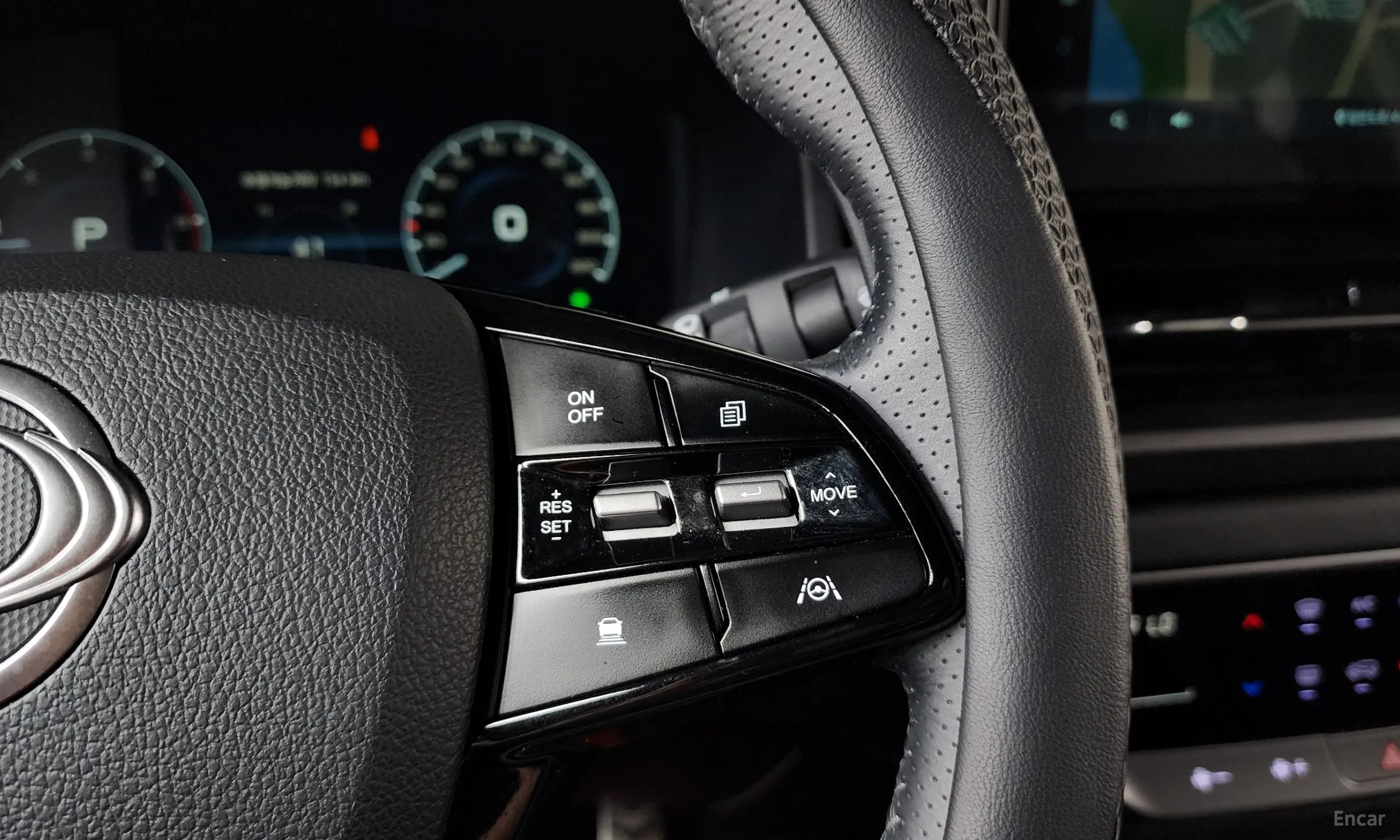 KG Mobility (SsangYong) Rexton Sports превью 16