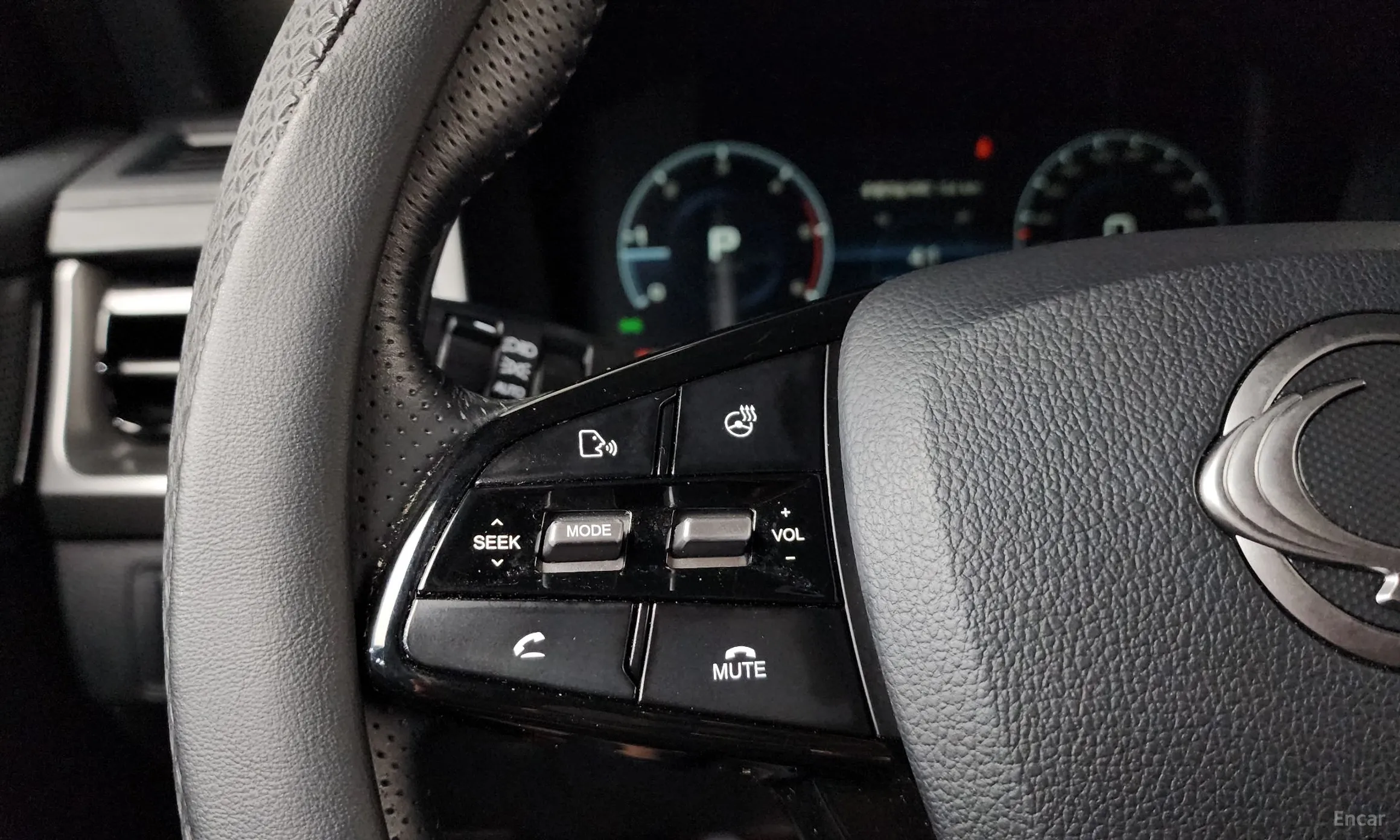 KG Mobility (SsangYong) Rexton Sports превью 17