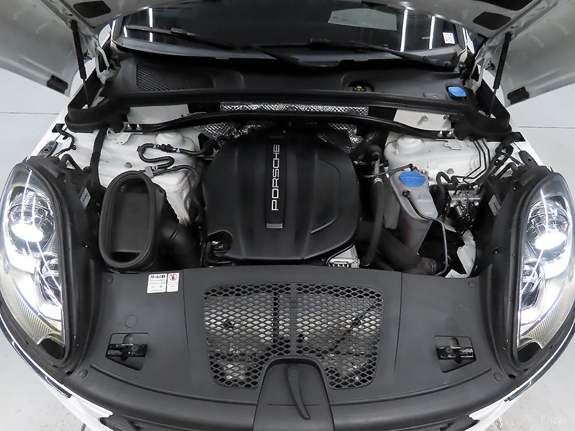 Porsche Macan превью 19