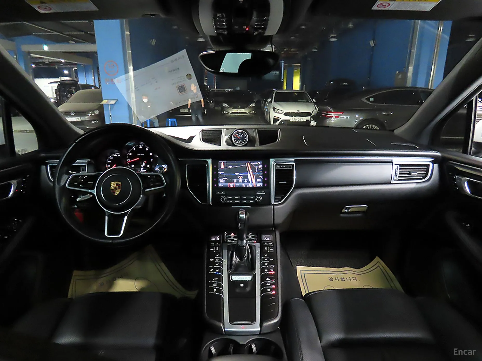 Porsche Macan превью 5