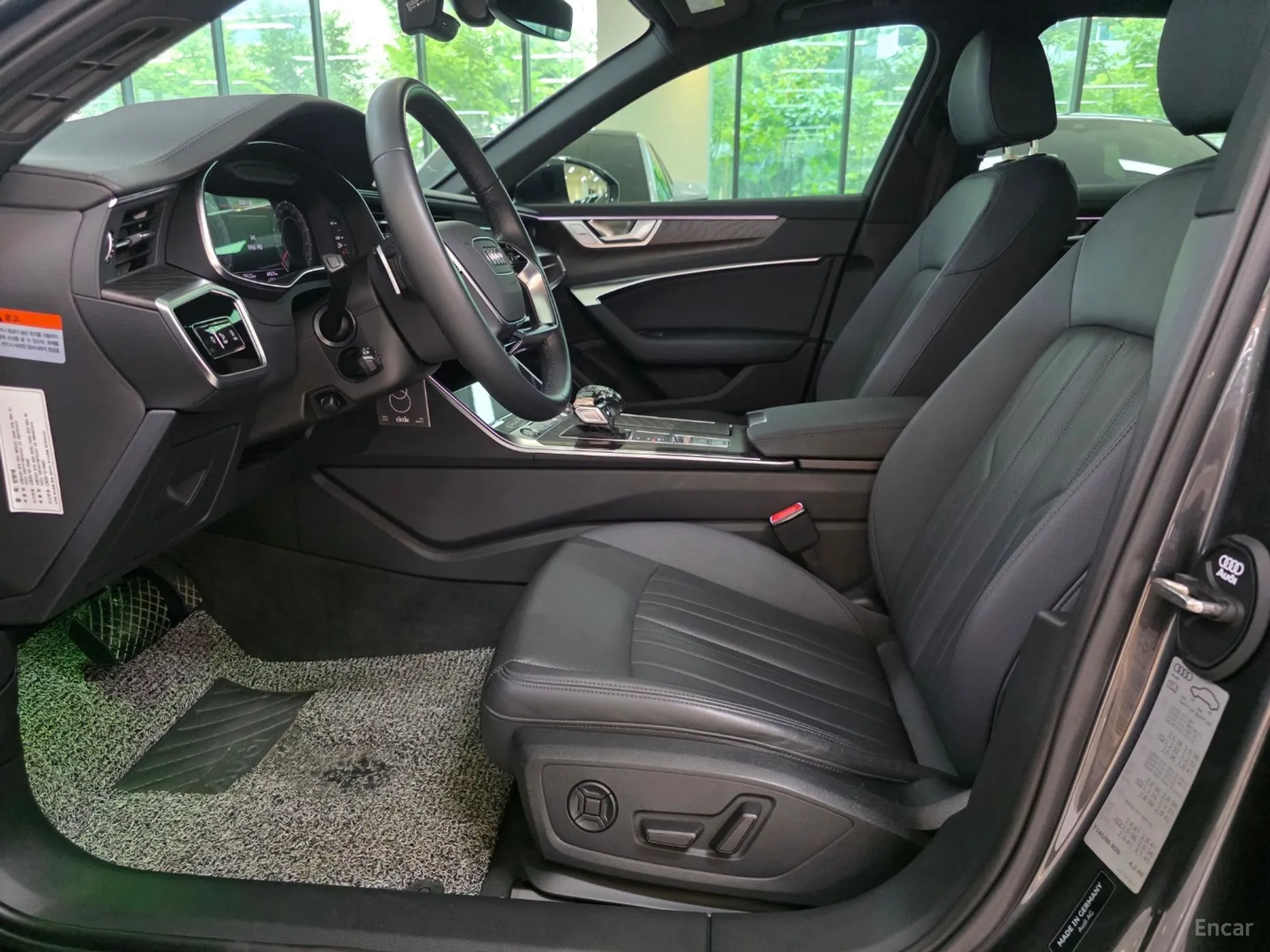 Audi A6 (C8) превью 10