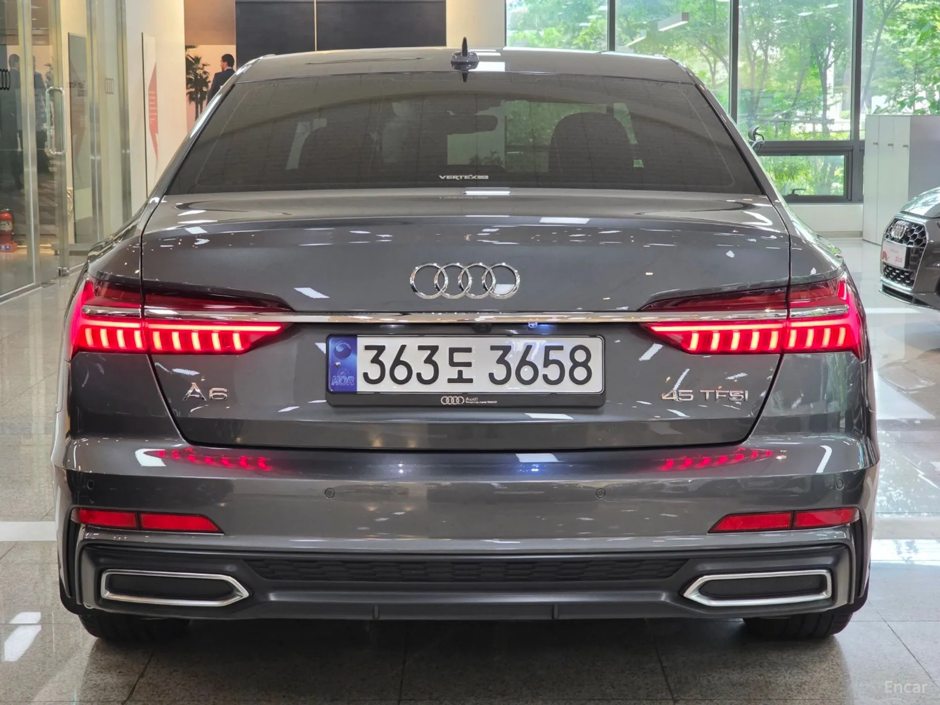 Audi A6 (C8) превью 4