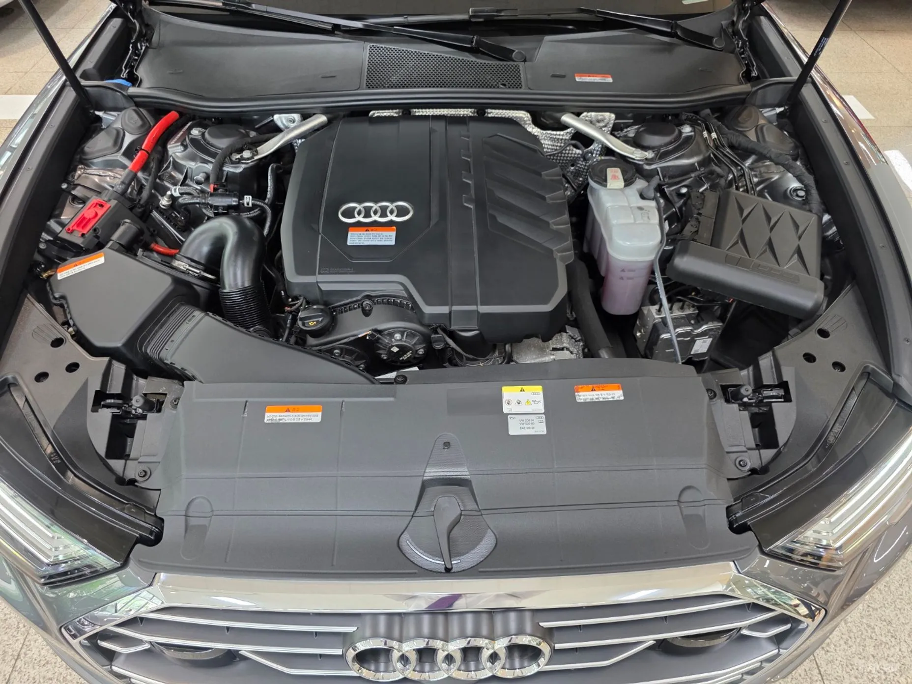 Audi A6 (C8) превью 6