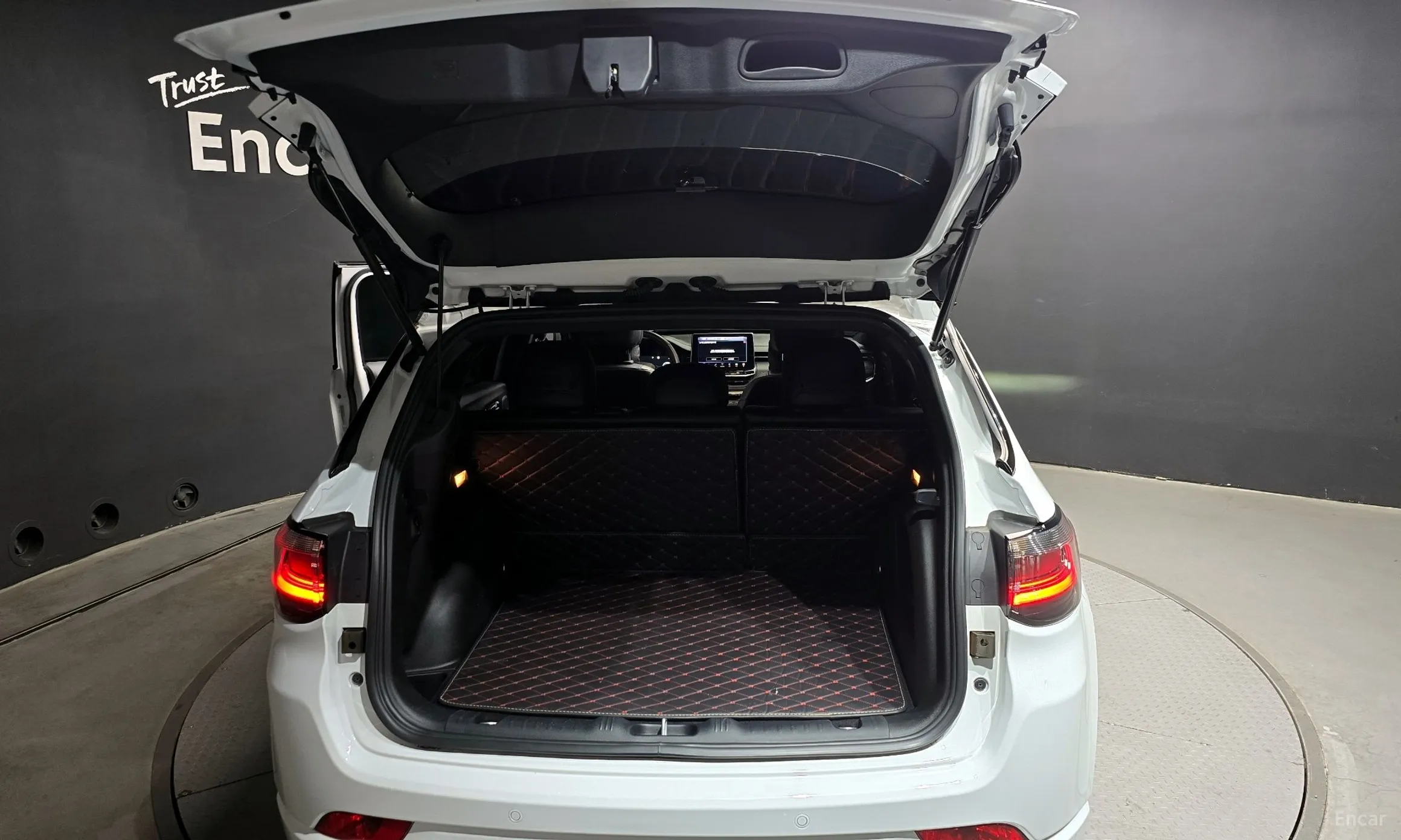 Jeep Compass 2nd Generation превью 20