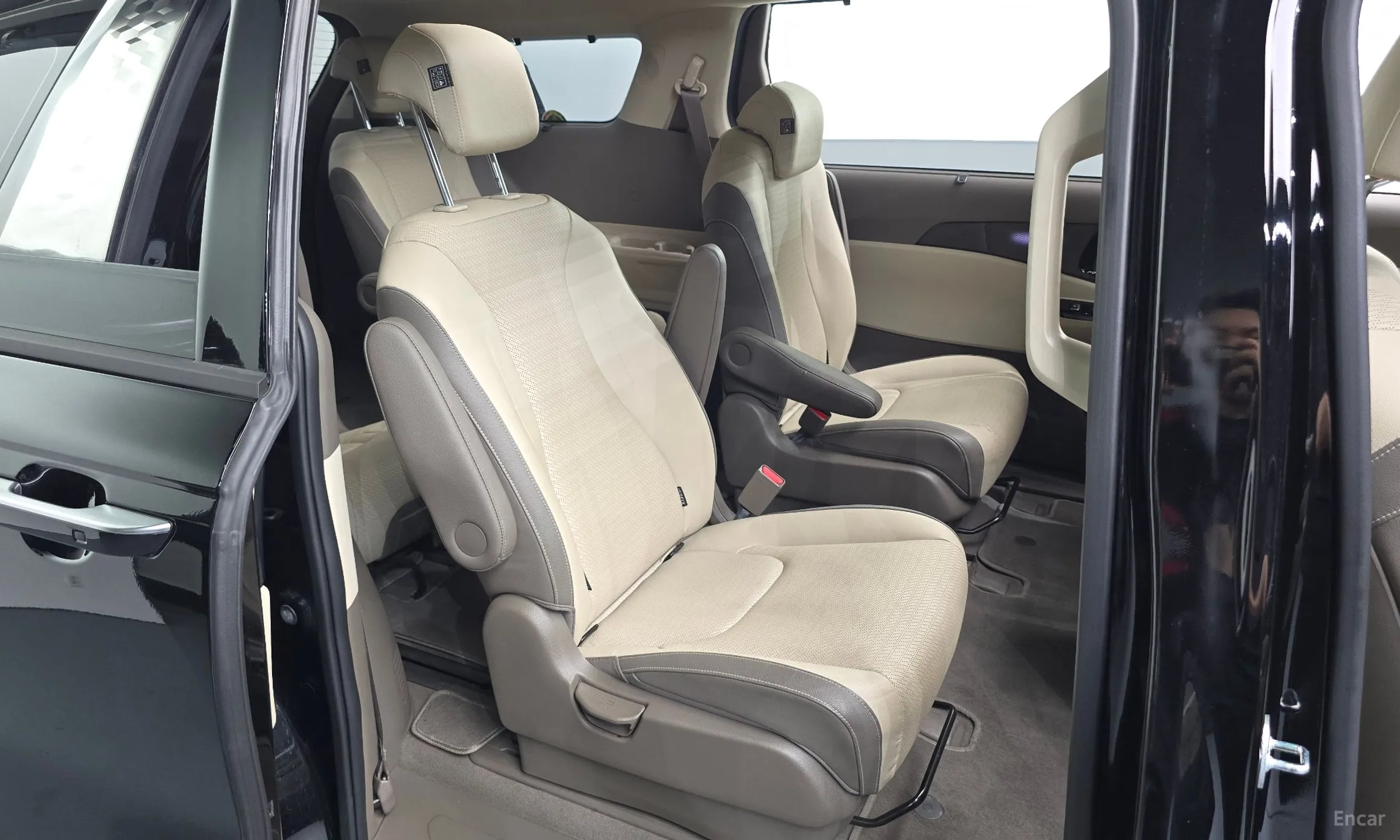 Kia Carnival Gen 4 превью 13