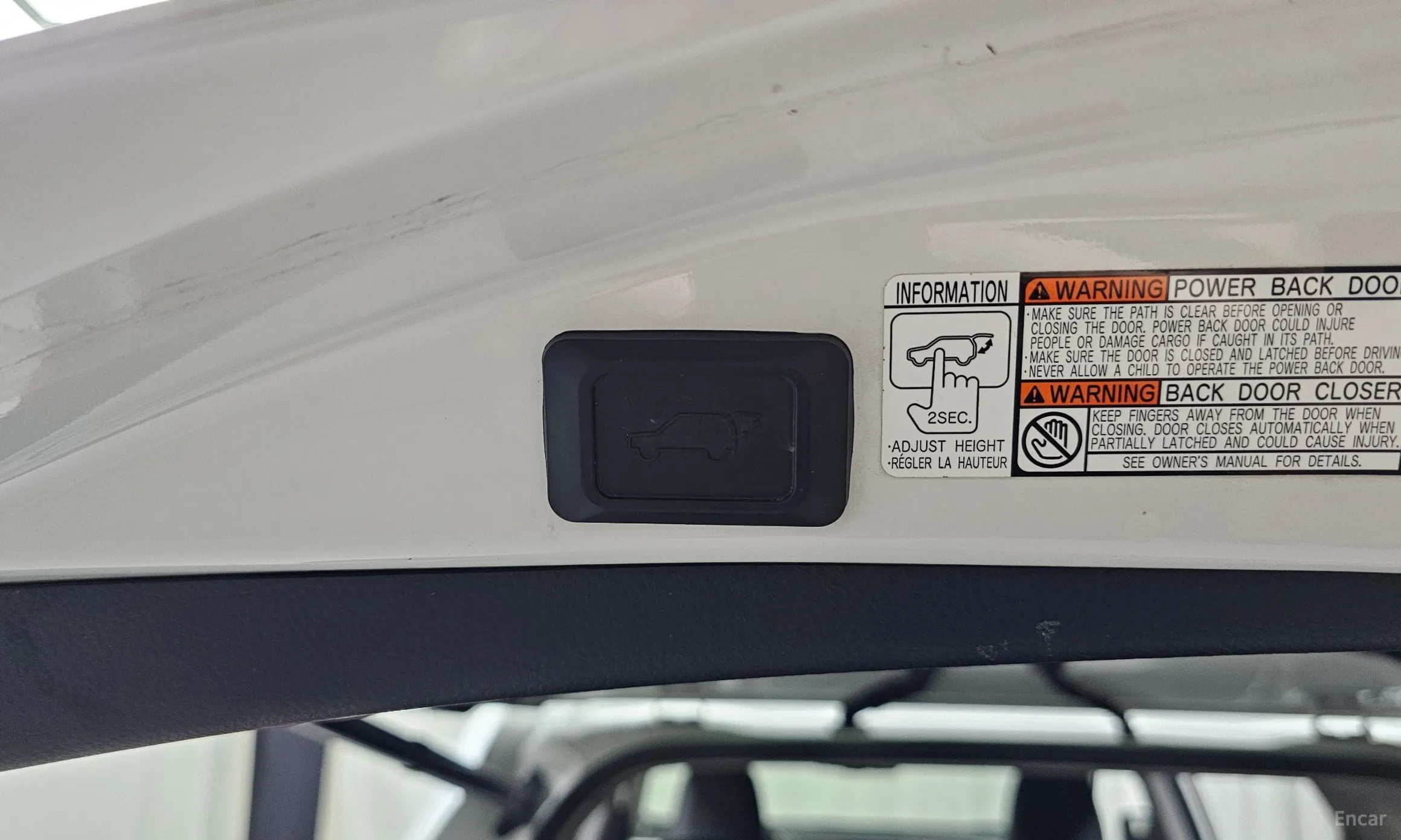 Toyota RAV4 превью 15