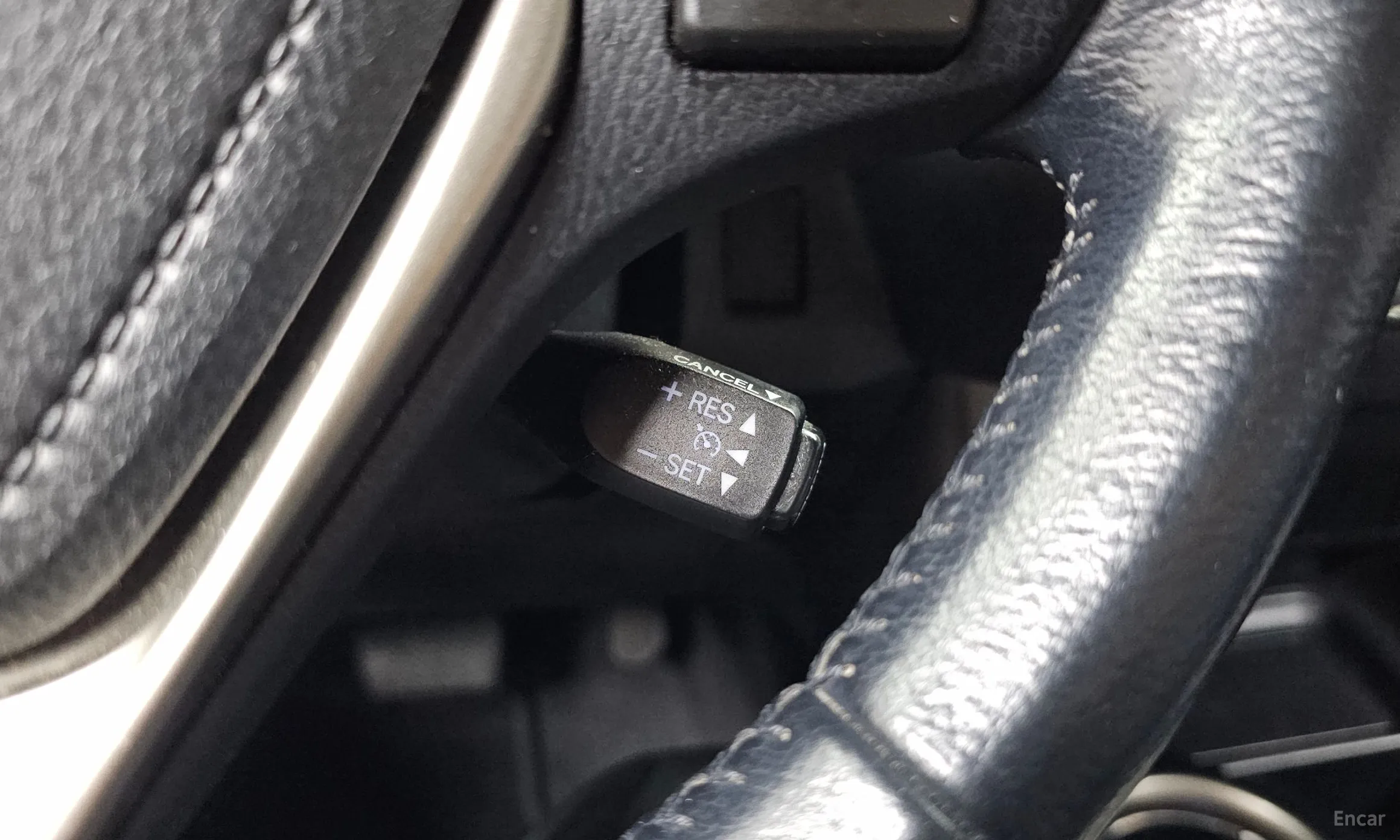 Toyota RAV4 превью 17