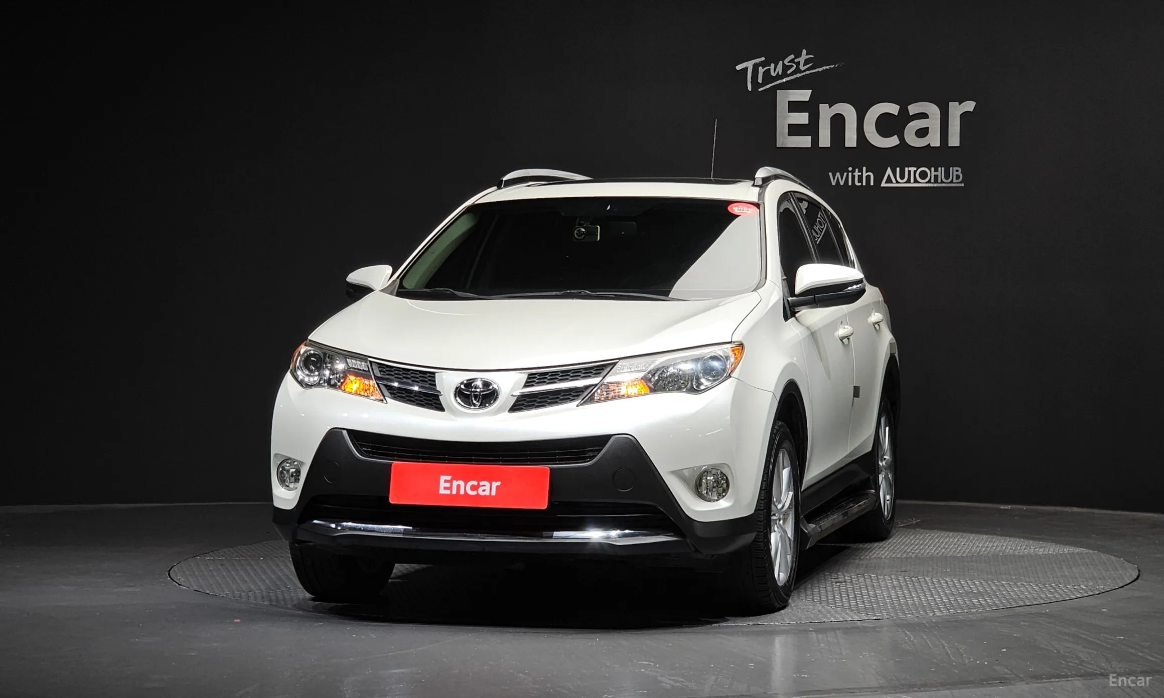Toyota RAV4 превью 3