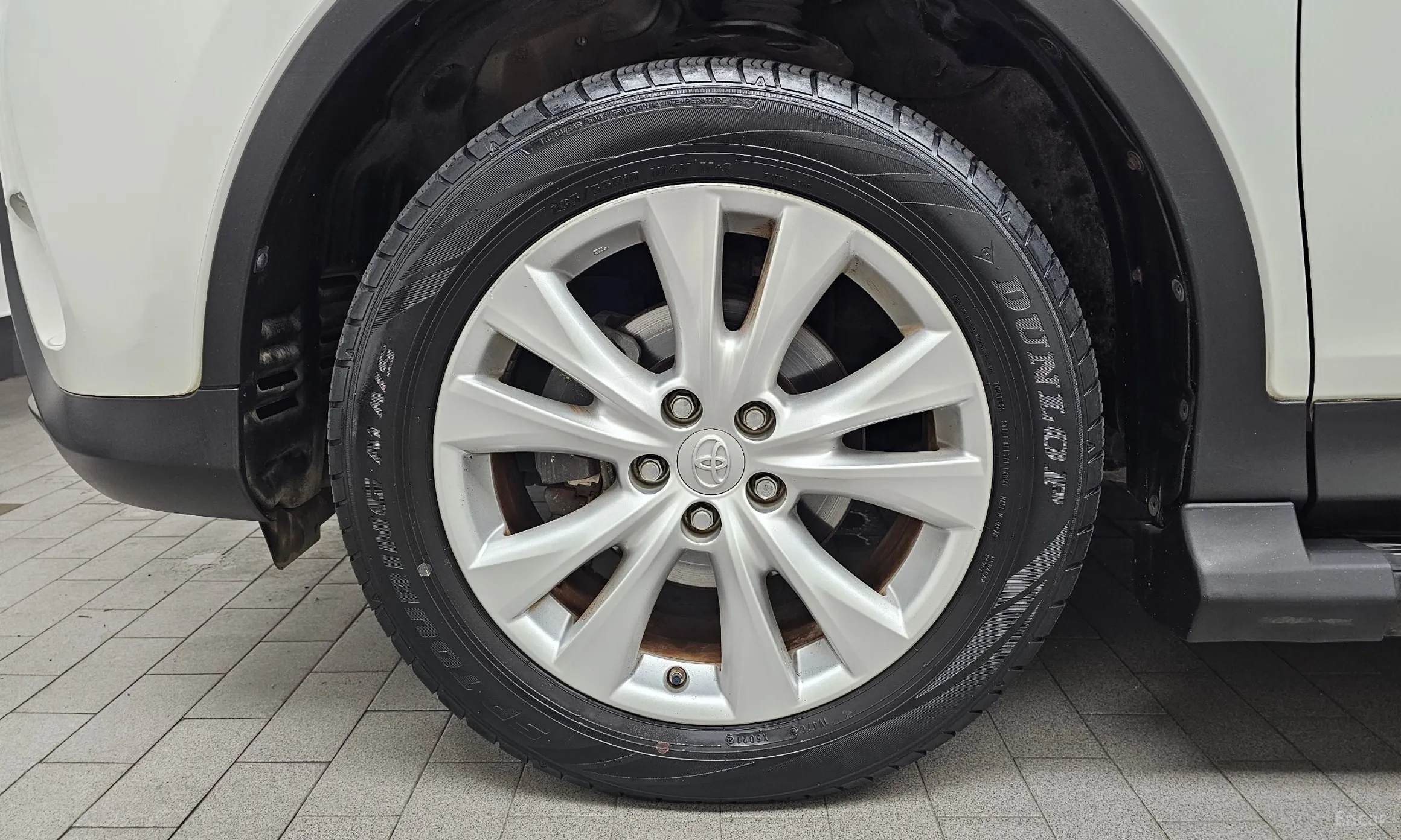 Toyota RAV4 превью 5