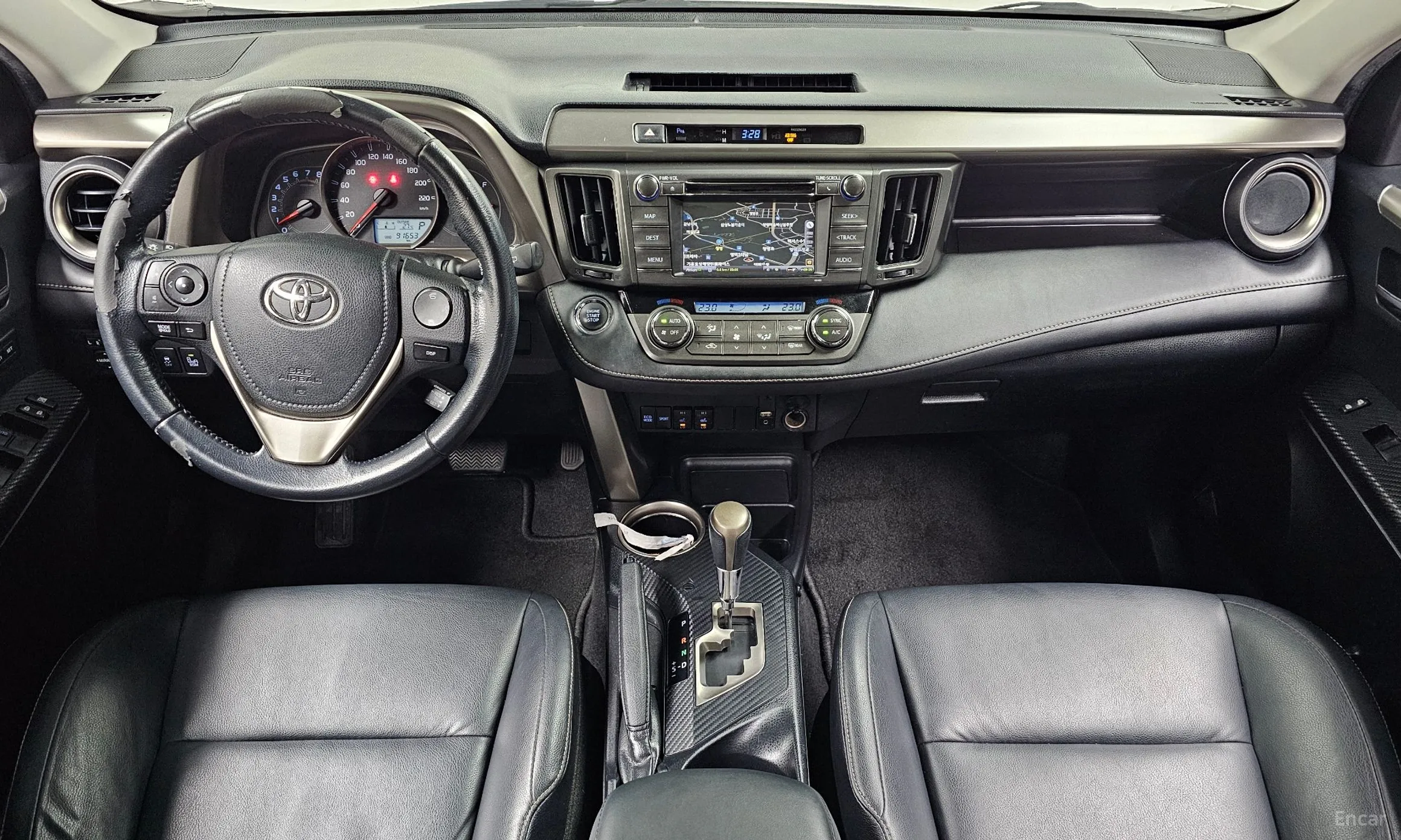 Toyota RAV4 превью 7
