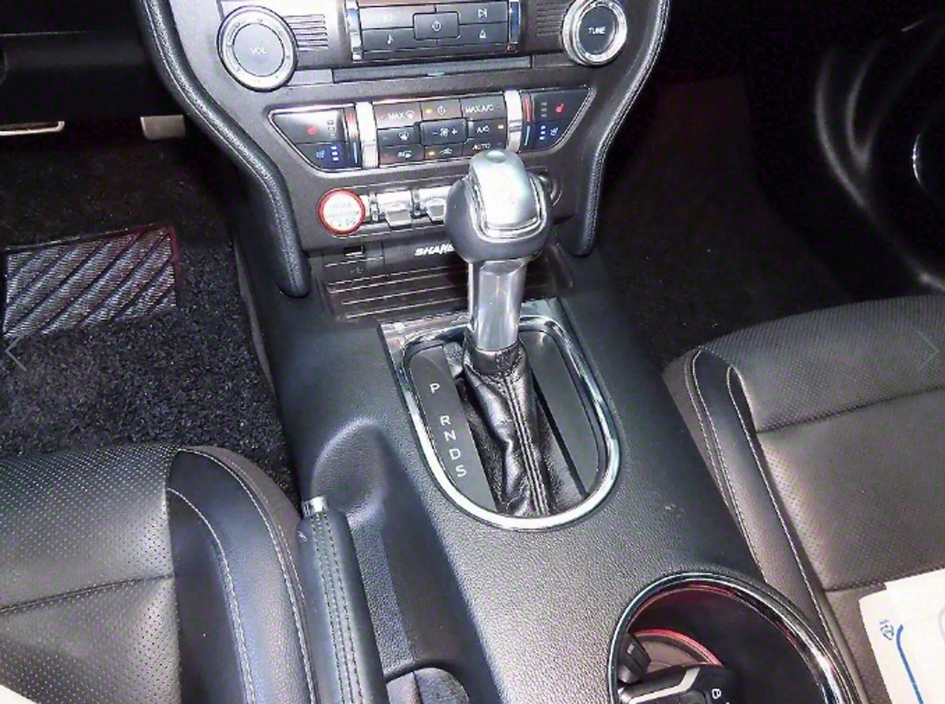 Ford Mustang превью 15