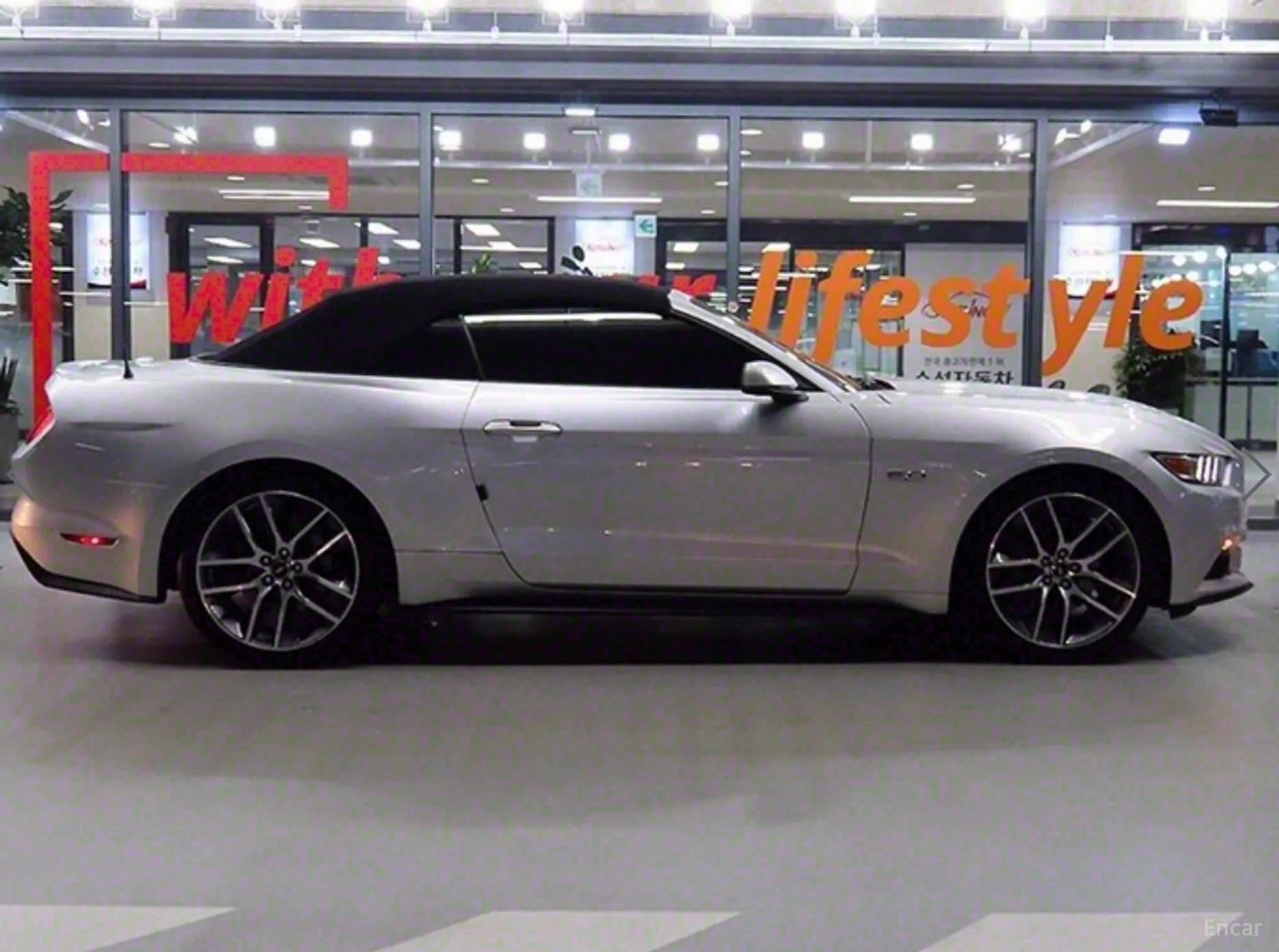 Ford Mustang превью 3