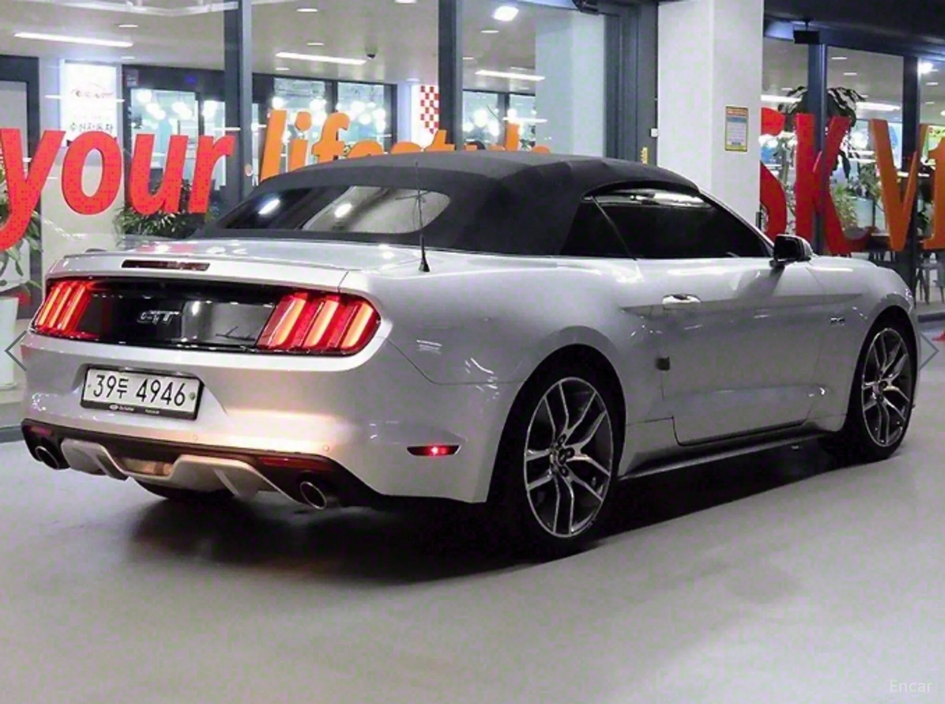 Ford Mustang превью 4