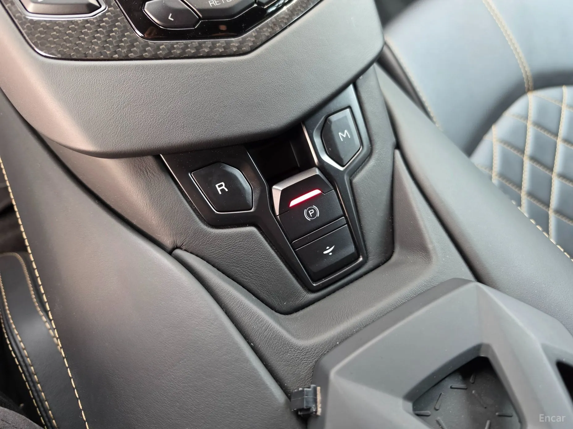 Lamborghini Aventador превью 14