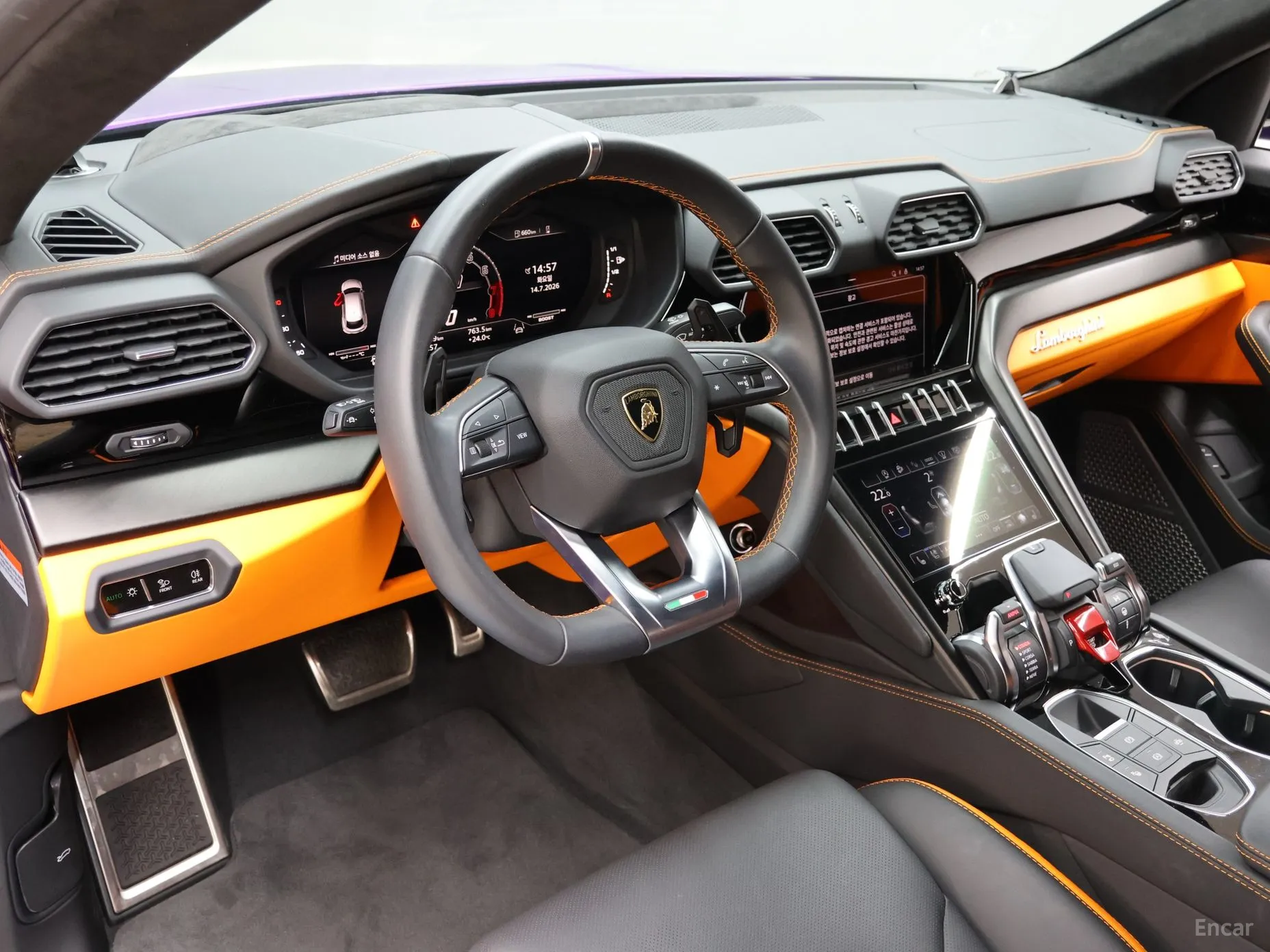 Lamborghini Urus превью 10