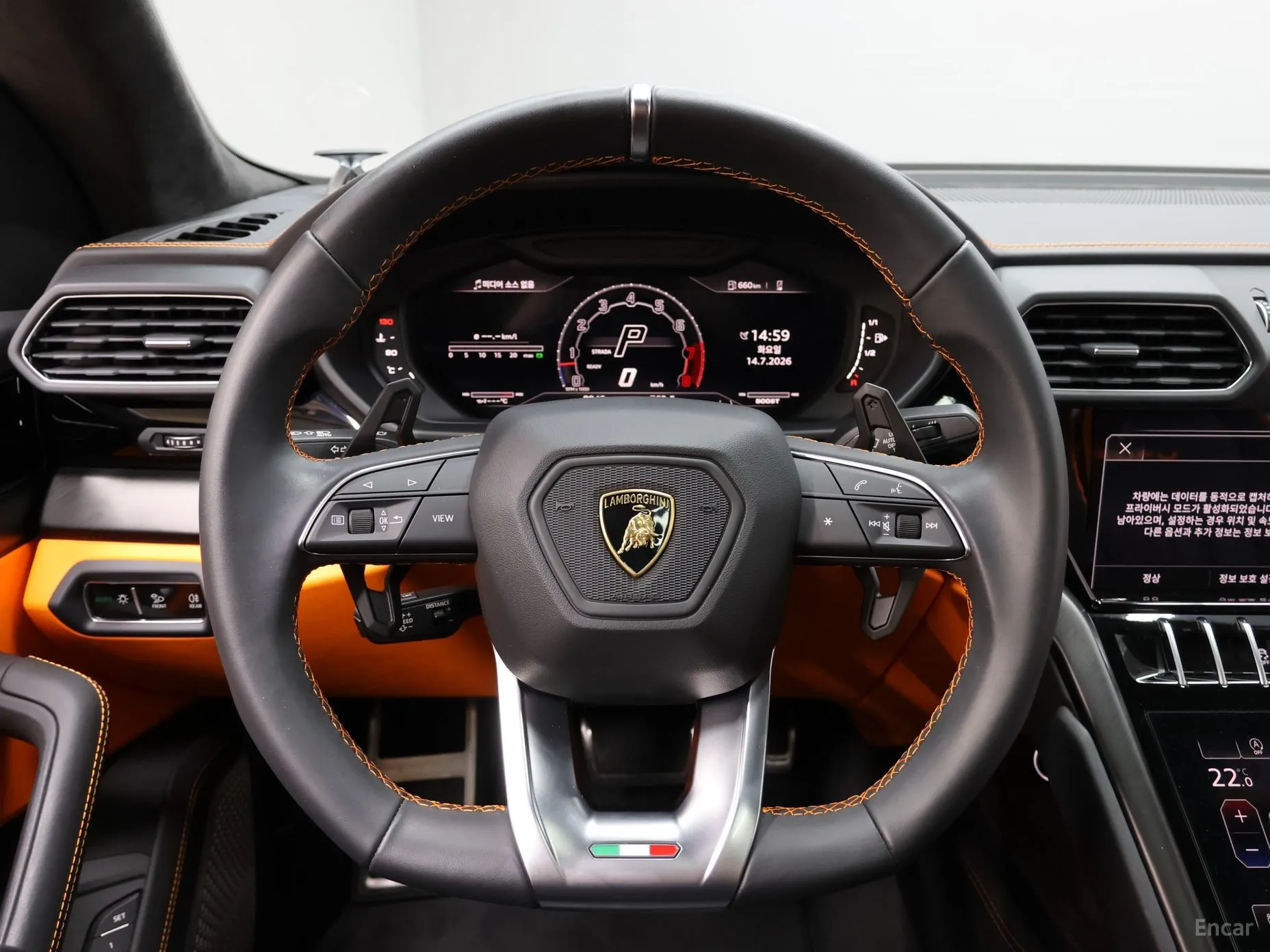 Lamborghini Urus превью 12