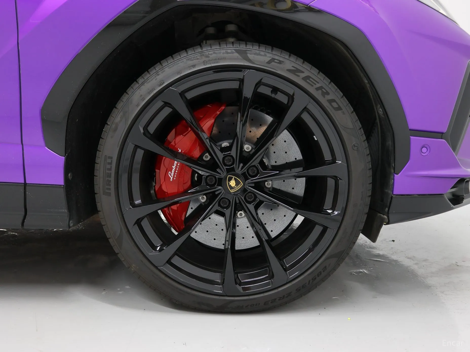 Lamborghini Urus превью 5