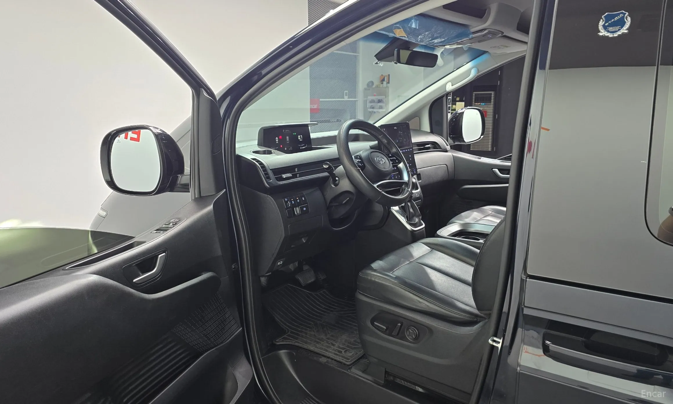 Hyundai Staria превью 10
