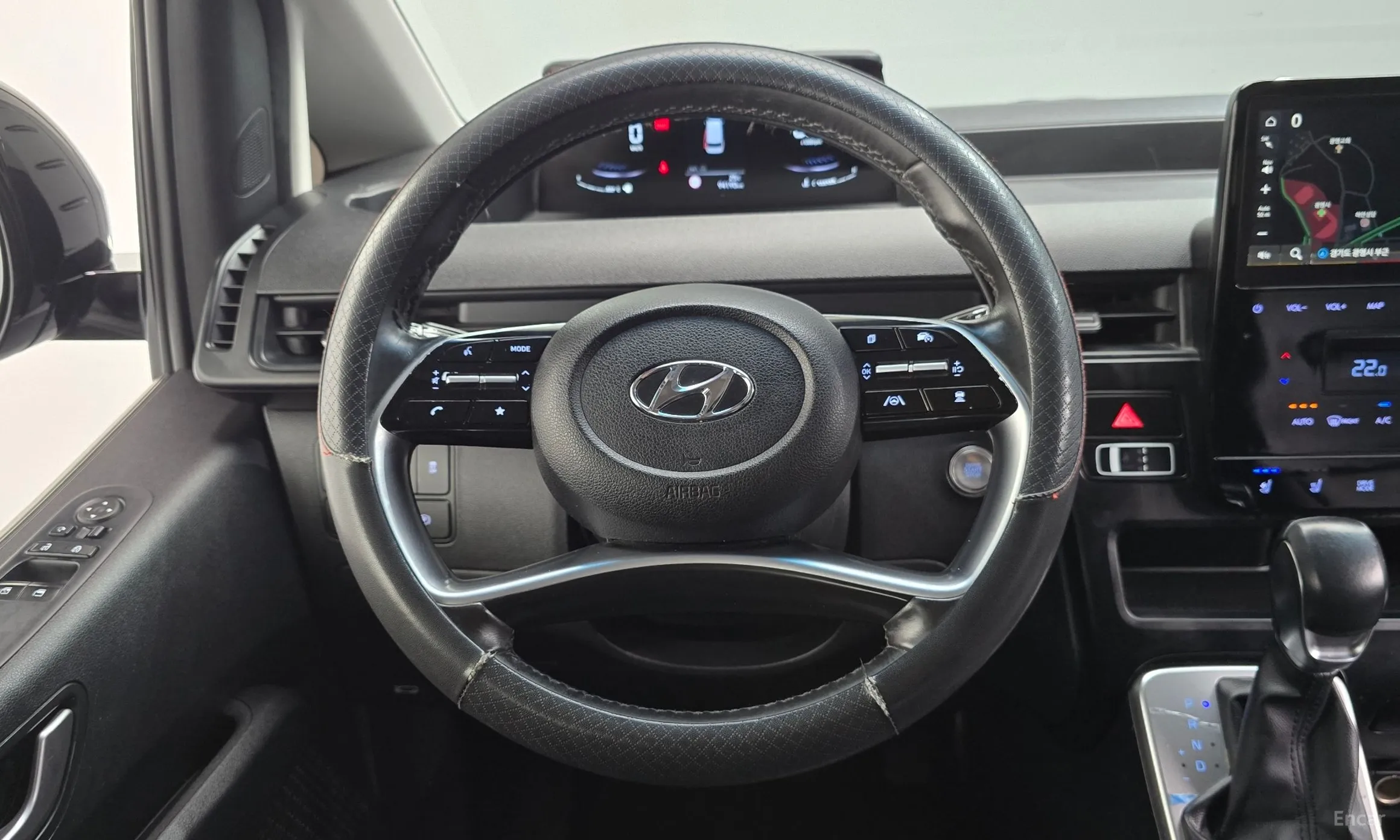 Hyundai Staria превью 13
