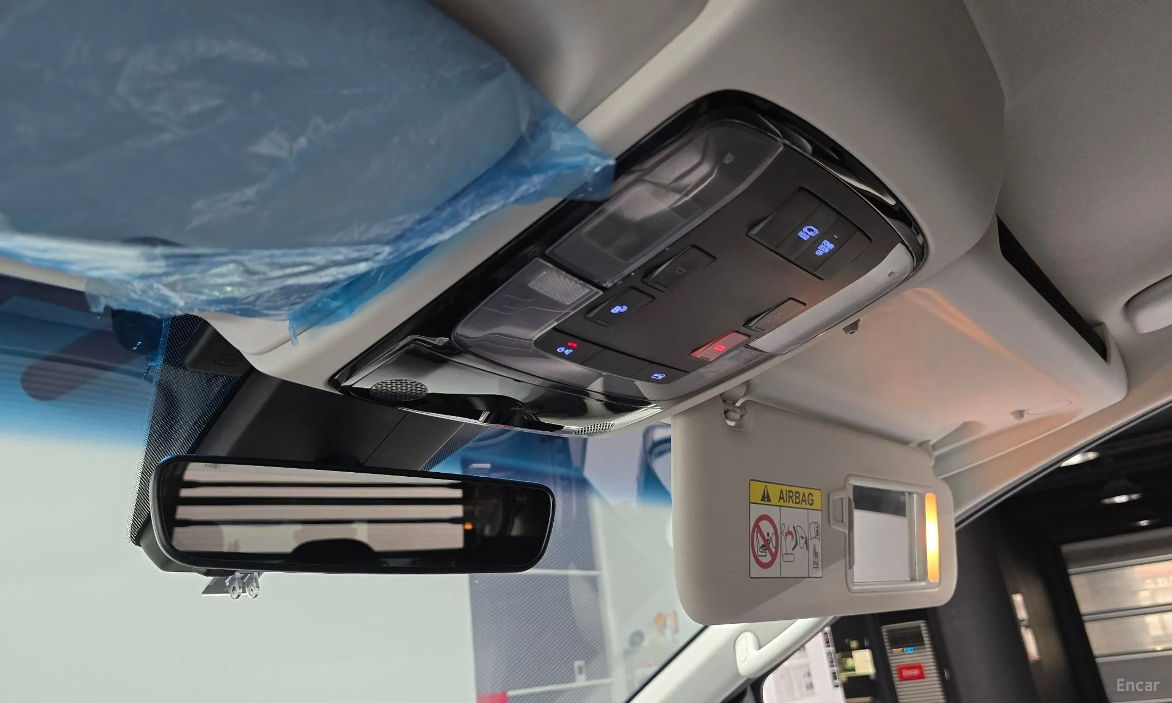 Hyundai Staria превью 18